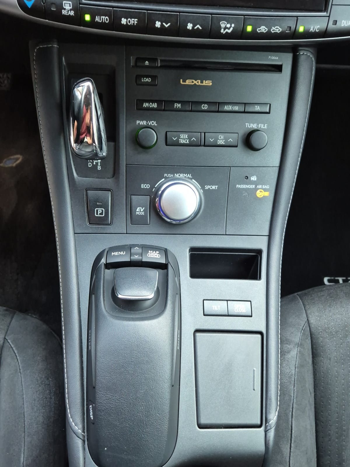 LEXUS CT 200h 1.8 comfort CVT-image-15