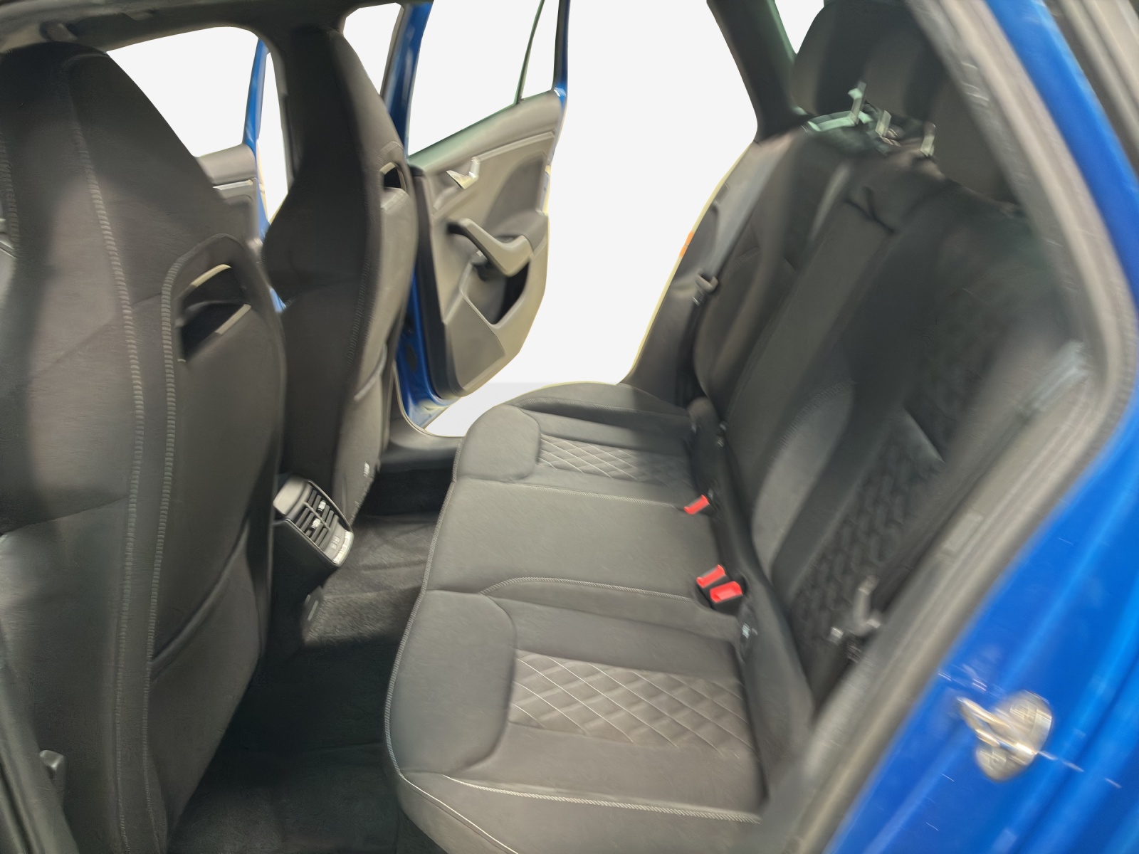 SKODA Kamiq 1.0 TSI Style DSG-image-11