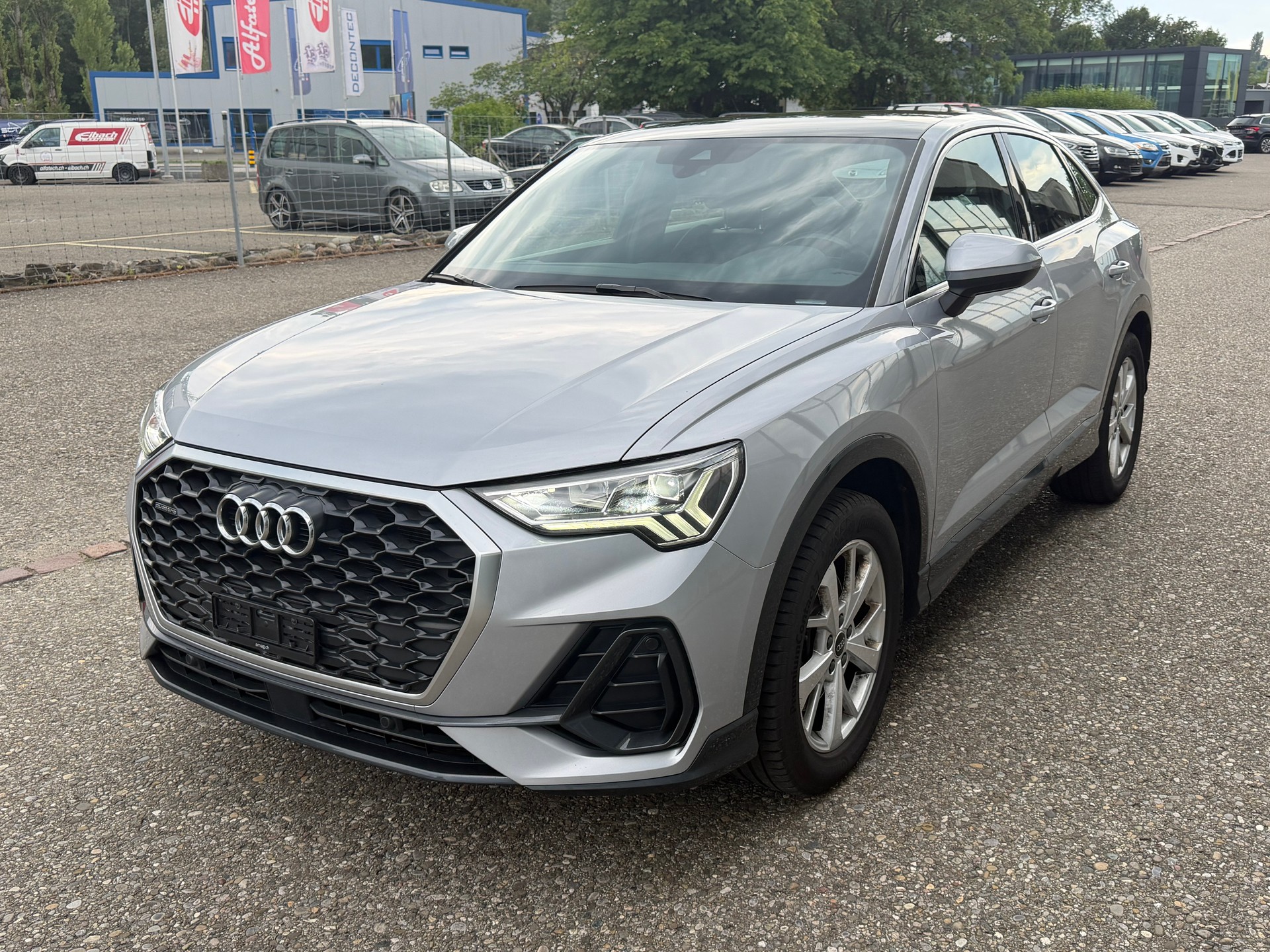 AUDI Q3 Sportback 40 TFSI S line quattro S-tronic-image-0
