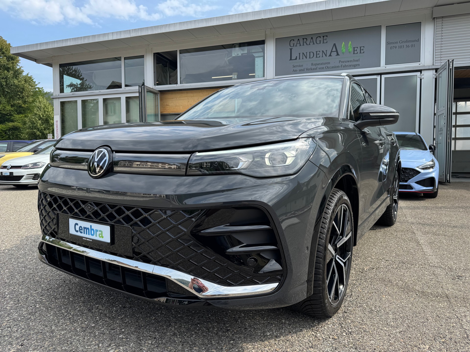 VW Tiguan 2.0 TDI SCR R-Line 4Motion DSG-image-3