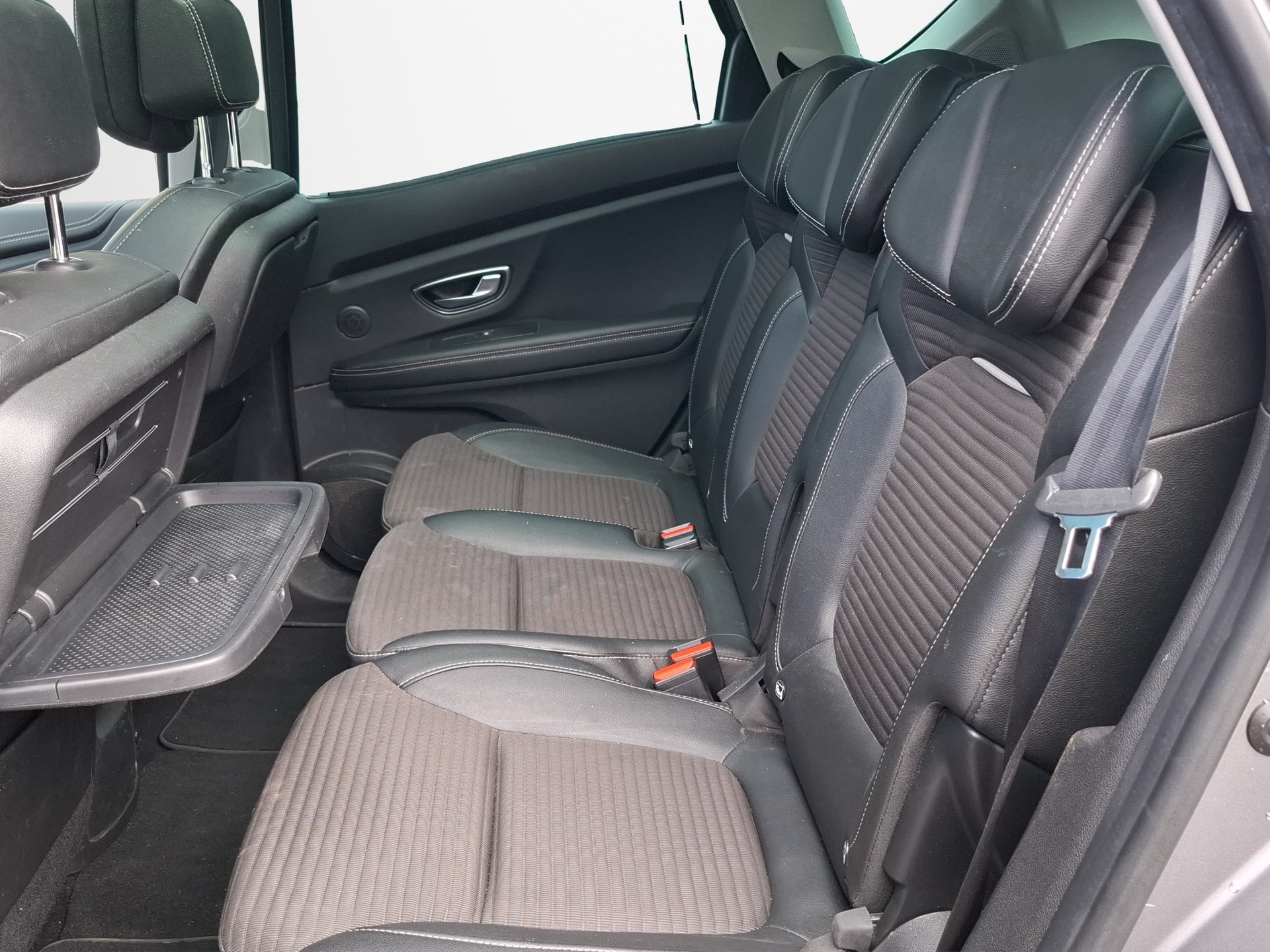 RENAULT Scénic 1.2 16V Turbo Bose-image-14
