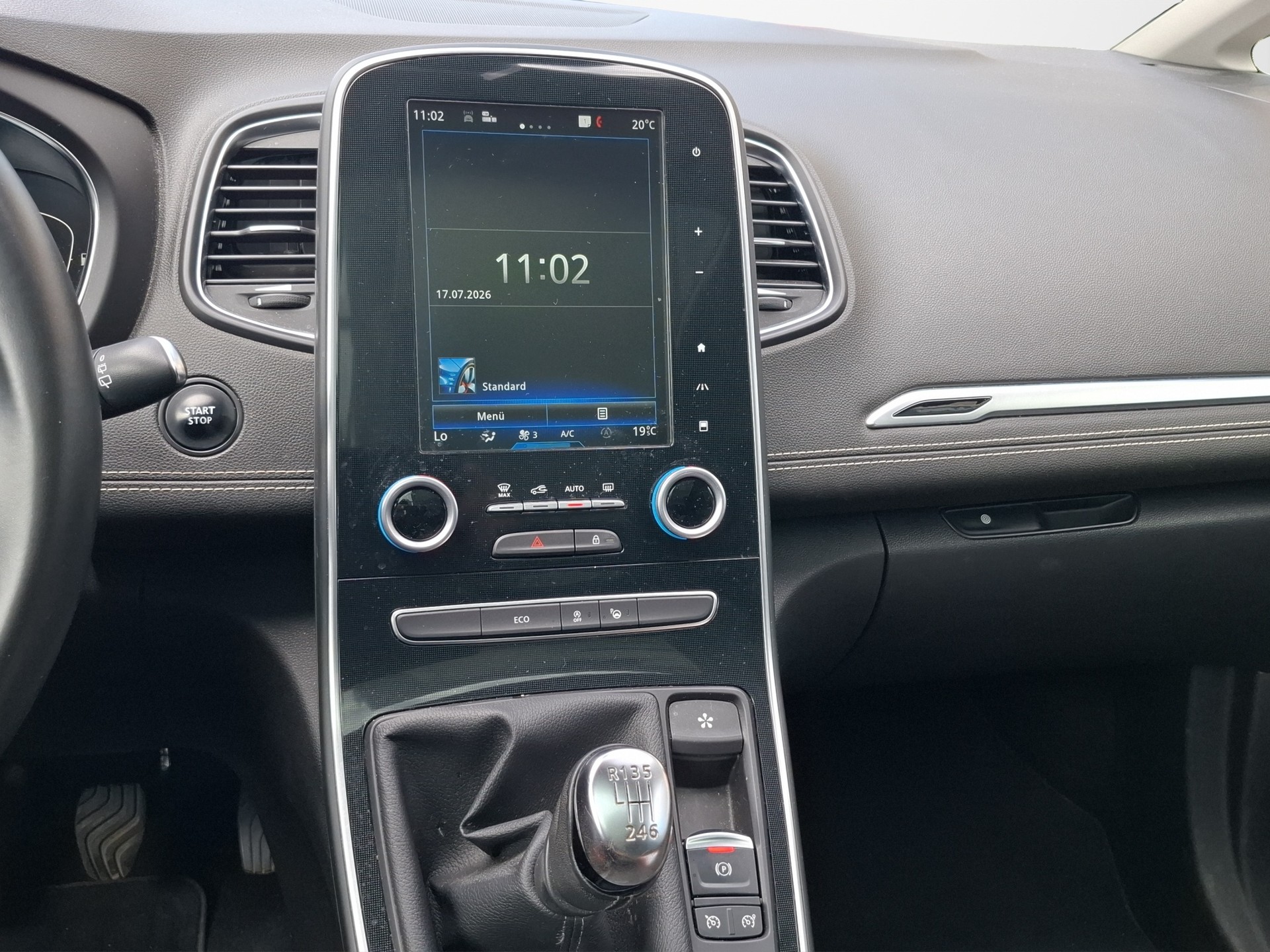RENAULT Scénic 1.2 16V Turbo Bose-image-11
