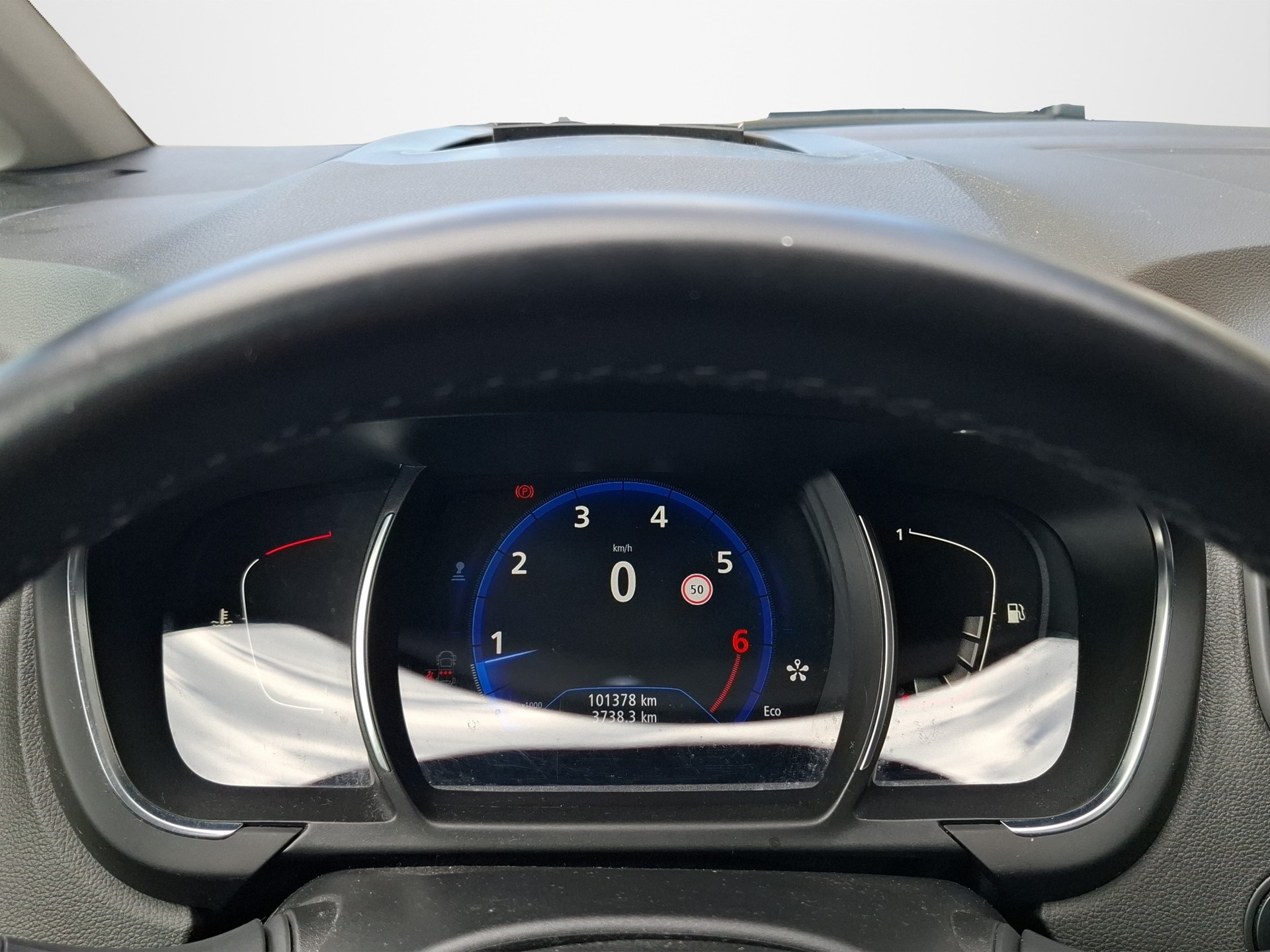 RENAULT Scénic 1.2 16V Turbo Bose-image-10