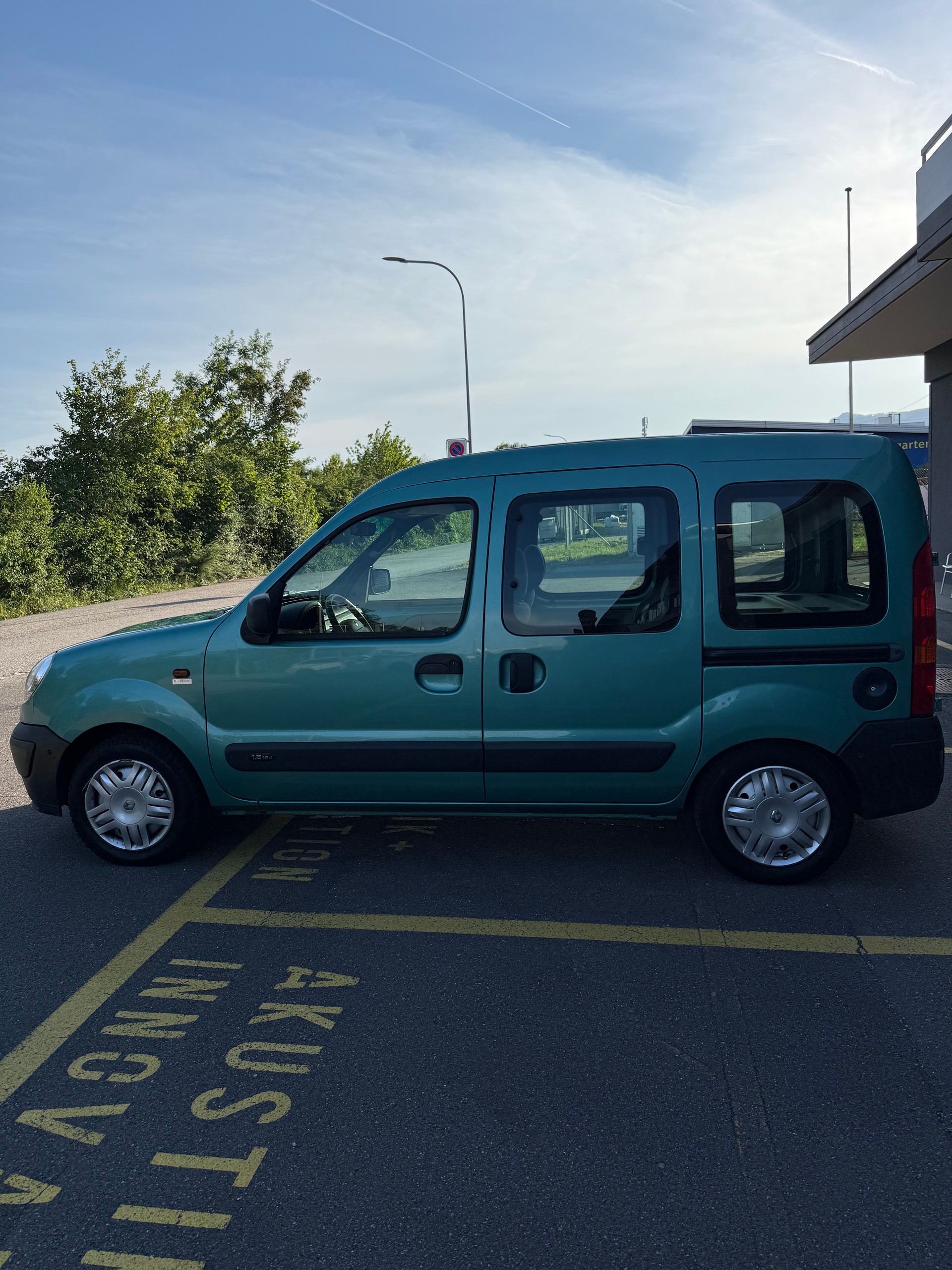 RENAULT Kangoo 1.2 16V Privilège-image-6