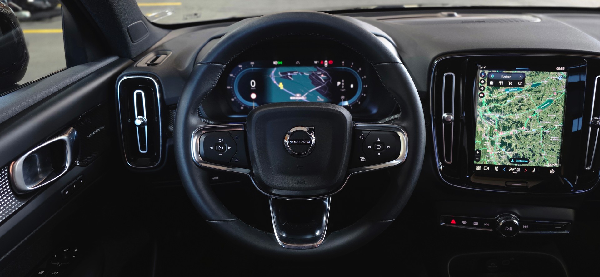 VOLVO XC40 B4 Benzin Mild Hybrid AWD Ultimate Dark DCT *360°Kamera*Lenkrad-&Sitzheizung*Harman/Kardon MIT AHK*-image-12