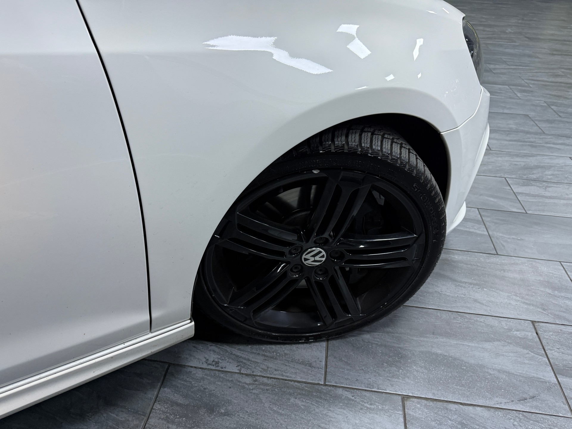 VW Golf 2.0 TSI R Team 4Motion DSG-image-2