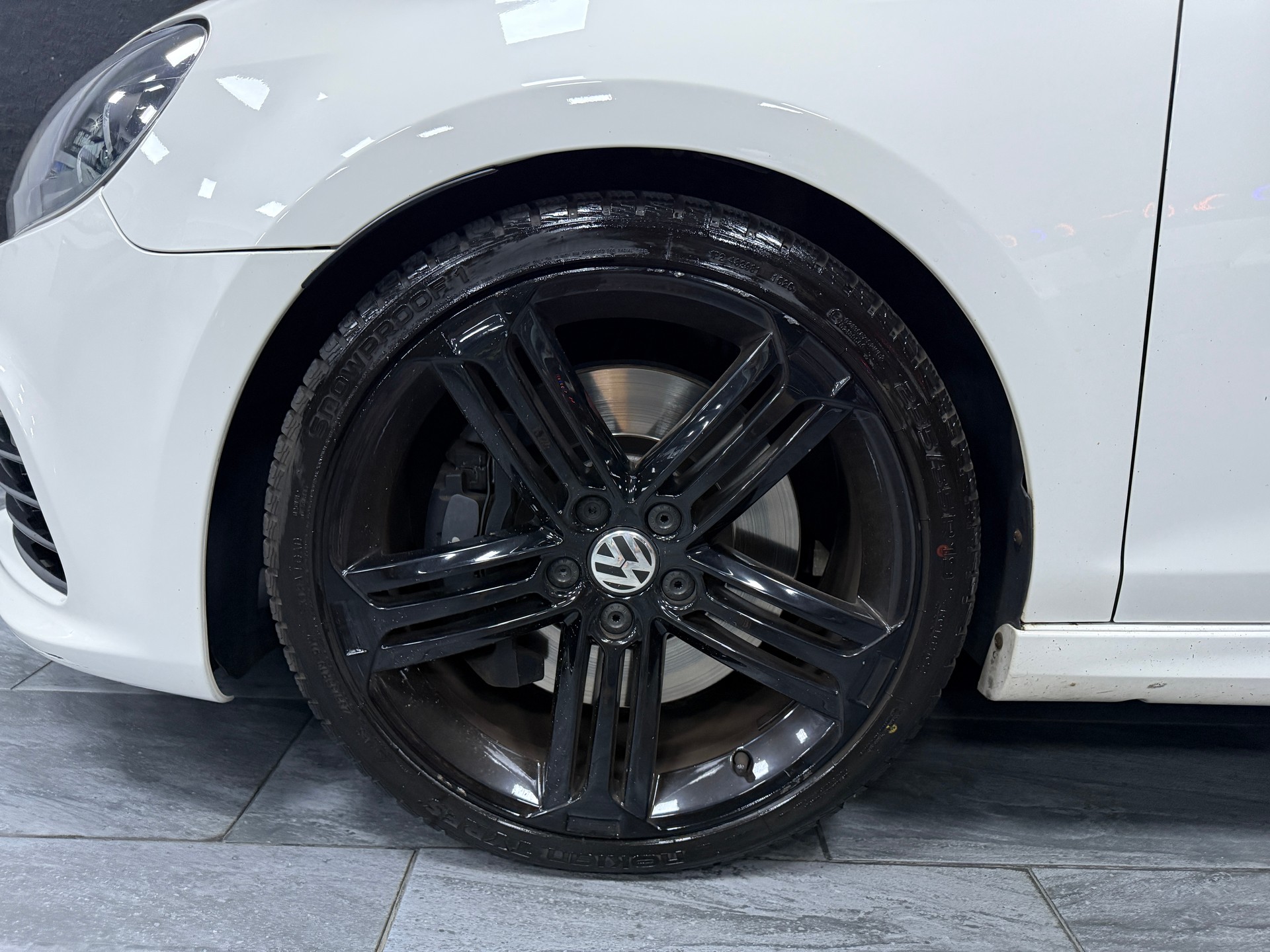 VW Golf 2.0 TSI R Team 4Motion DSG-image-8