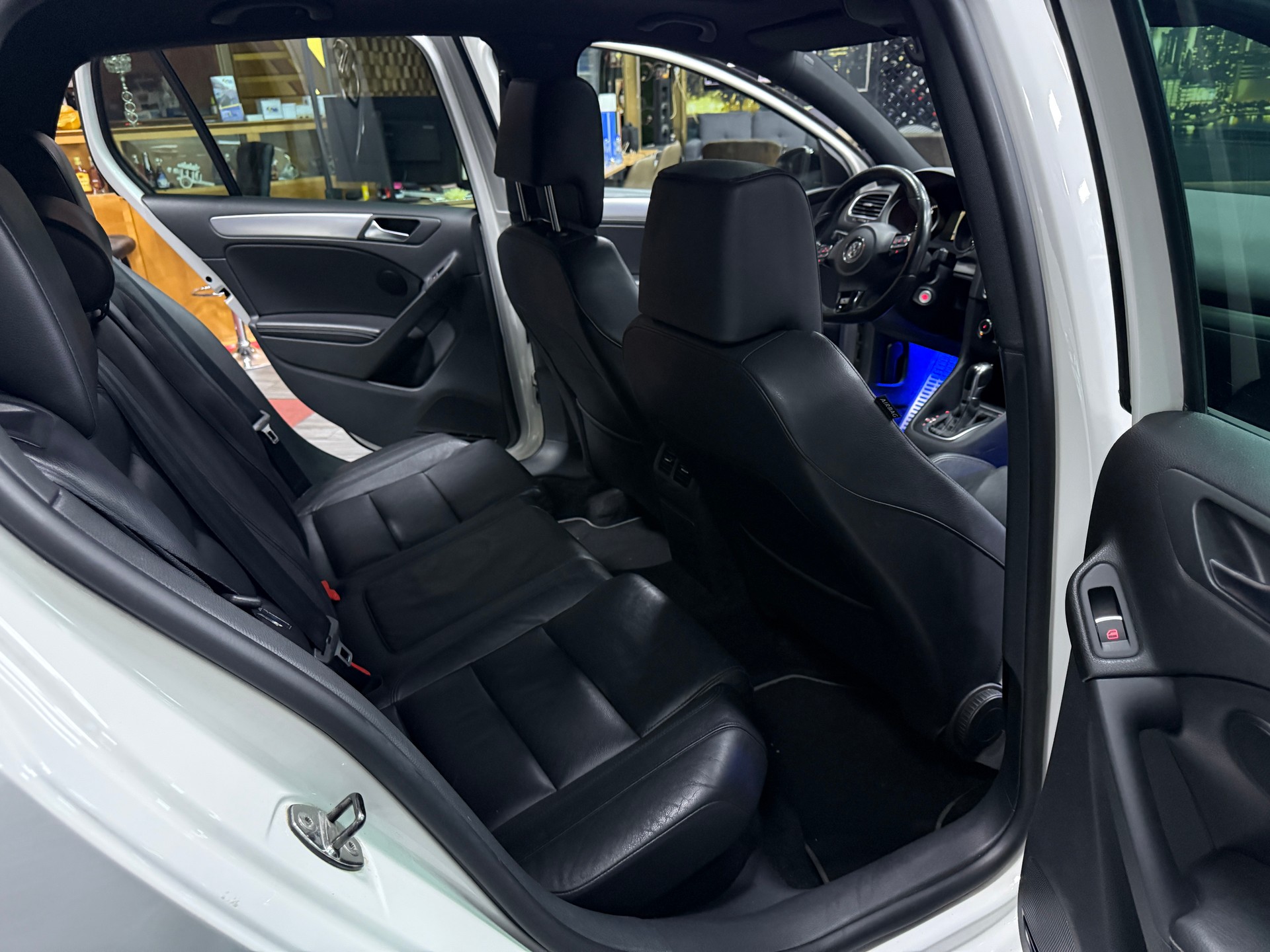 VW Golf 2.0 TSI R Team 4Motion DSG-image-16