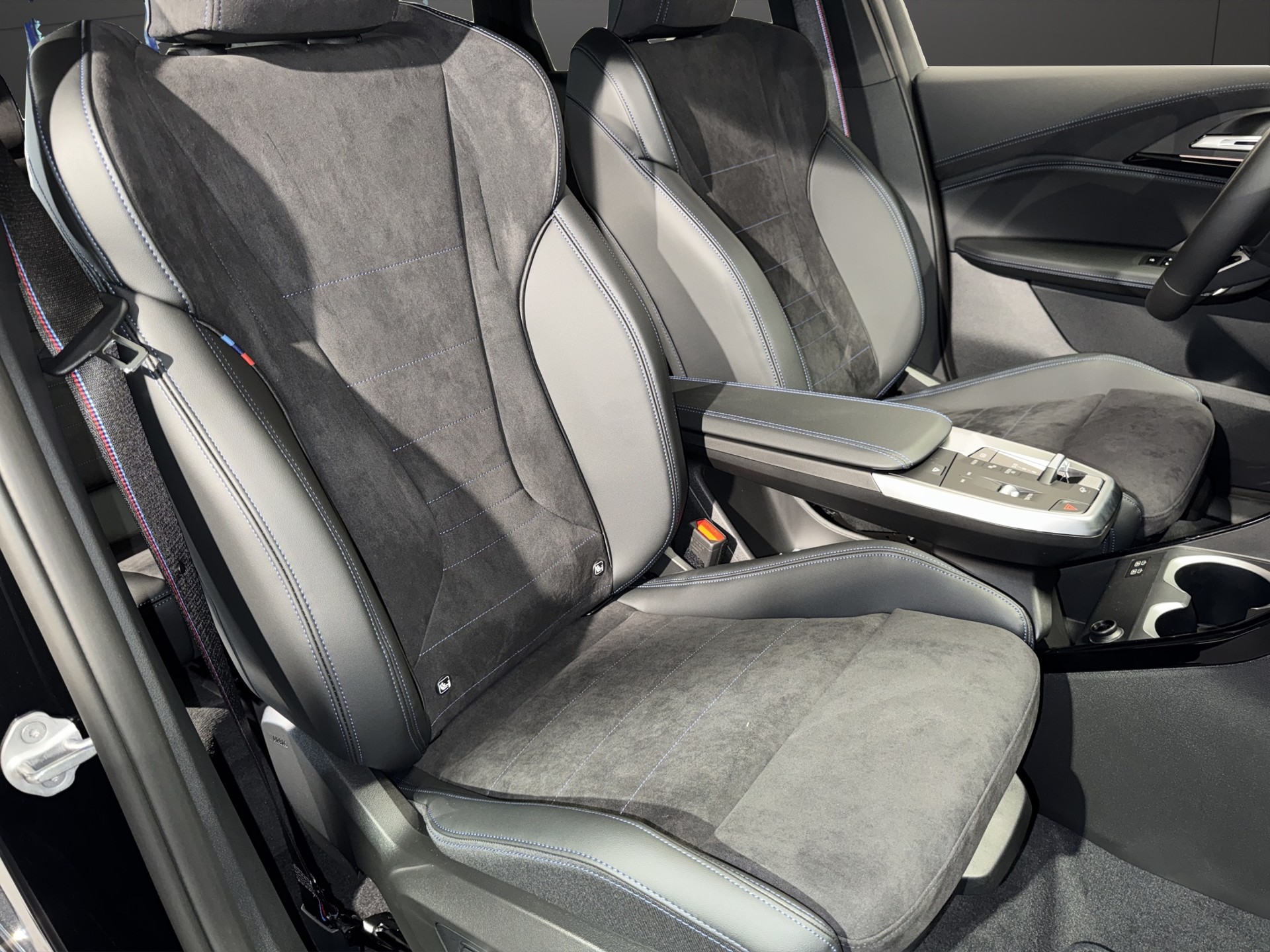 BMW X1 23i xDrive-image-18
