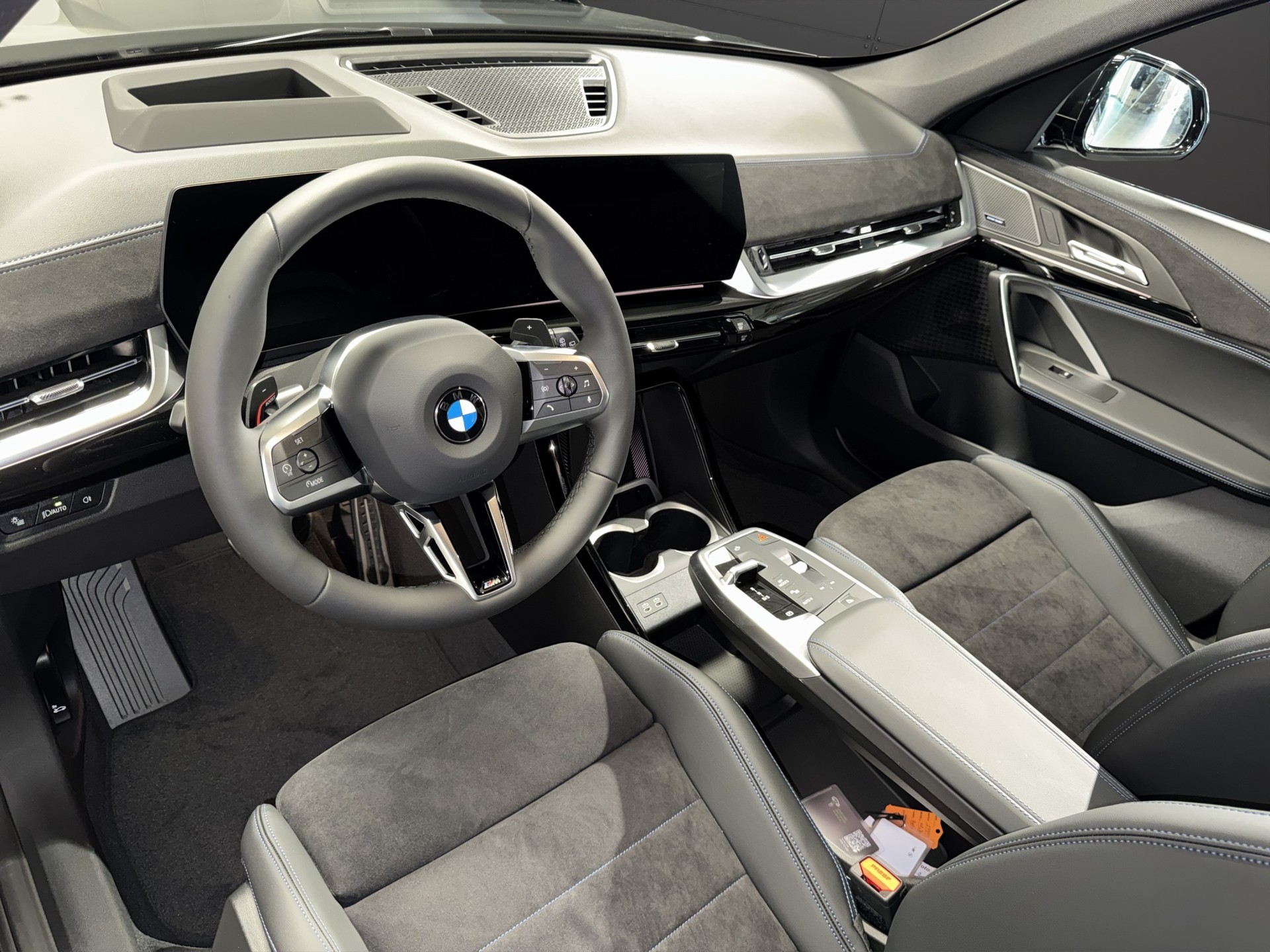 BMW X1 23i xDrive-image-7