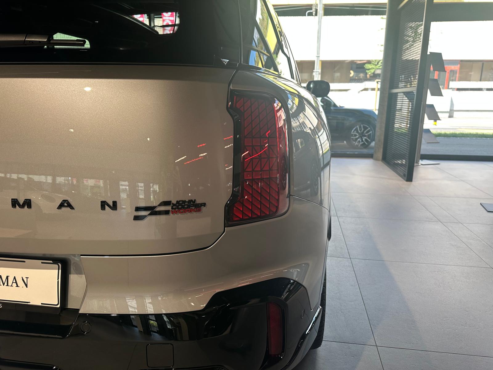 MINI Countryman John Cooper Works ALL4 Steptronic-image-4