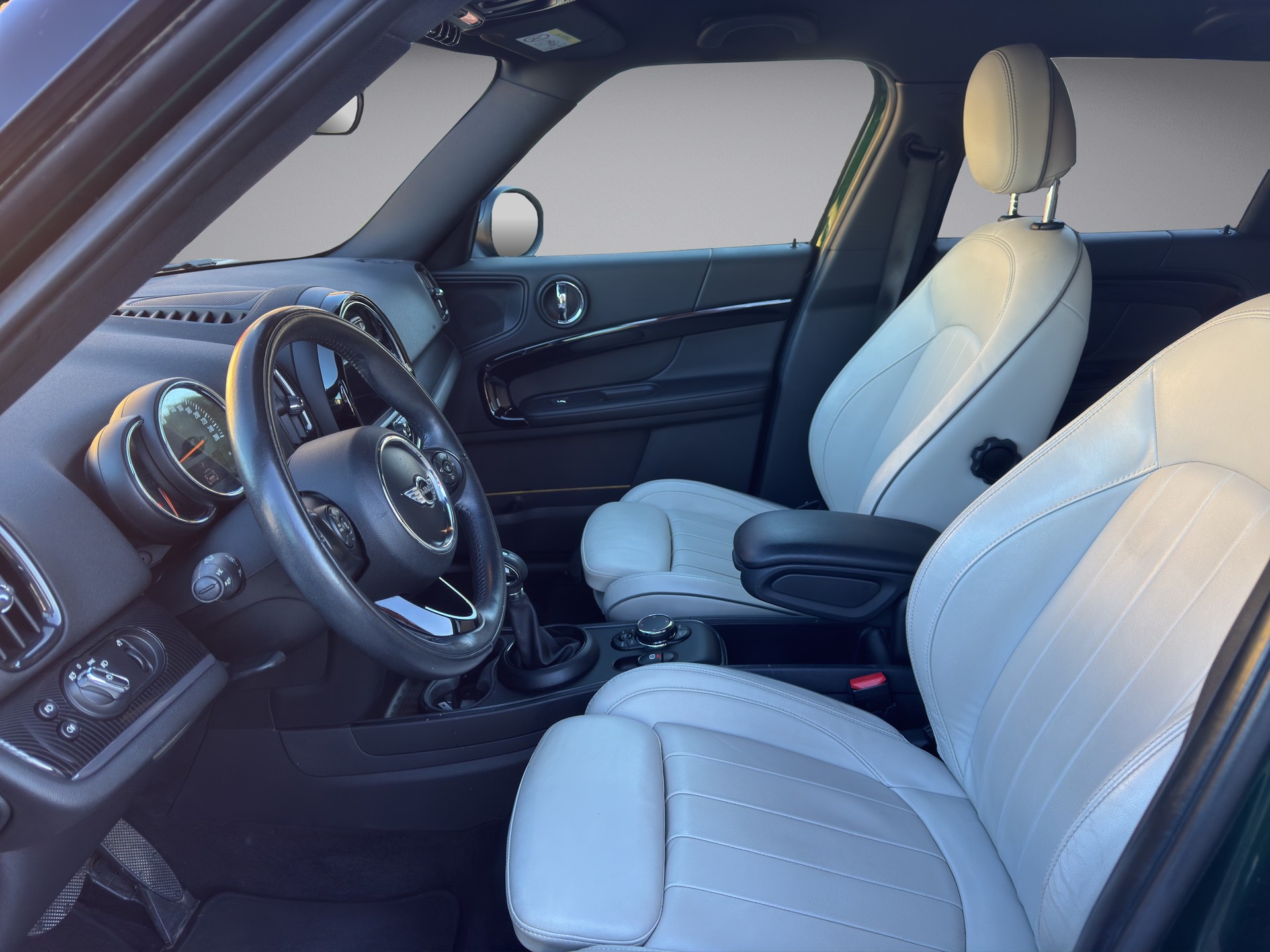 MINI Countryman F60 2.0i Cooper S ALL4-image-7