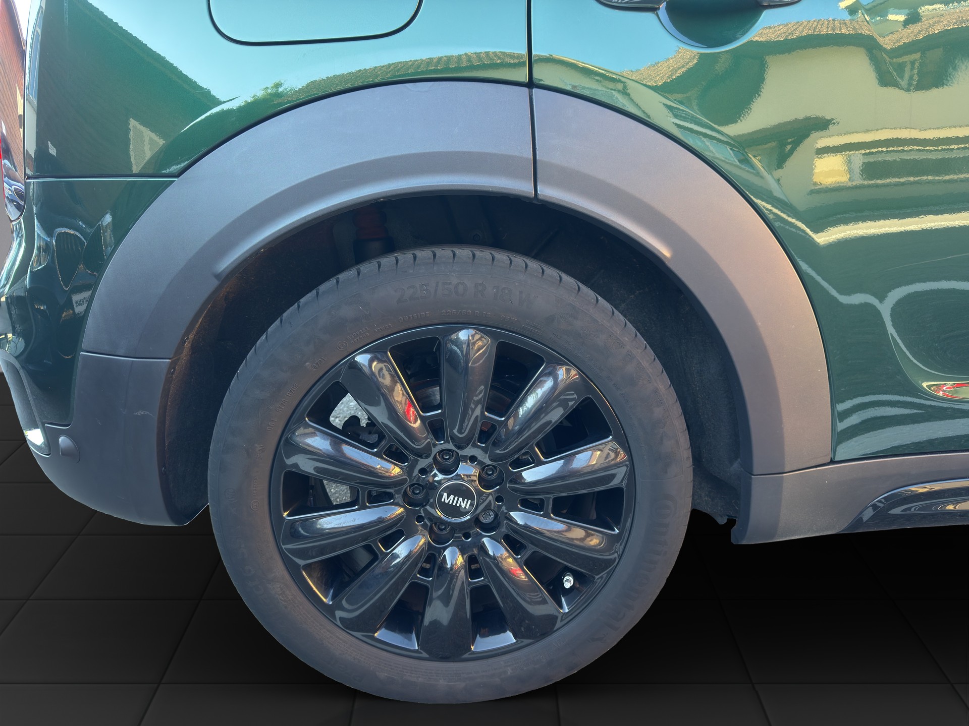 MINI Countryman F60 2.0i Cooper S ALL4-image-4