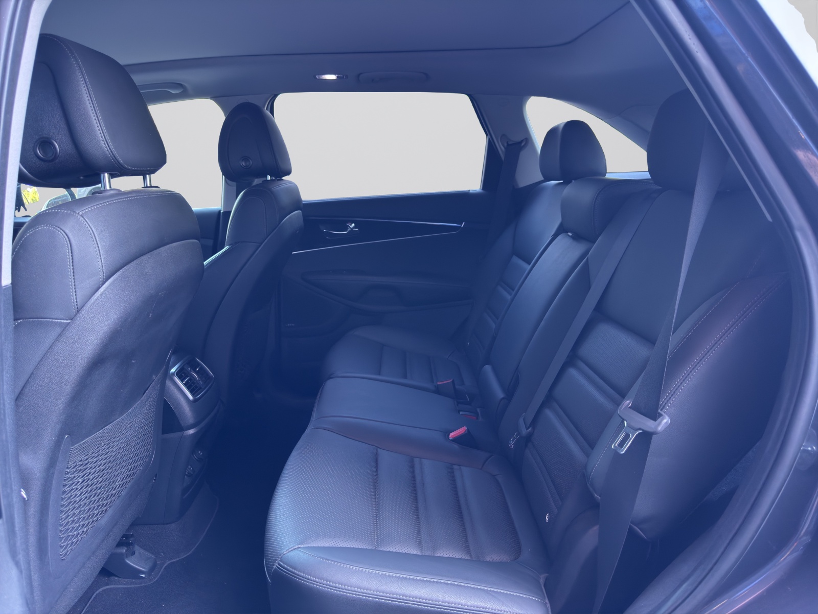 KIA Sorento-image-7
