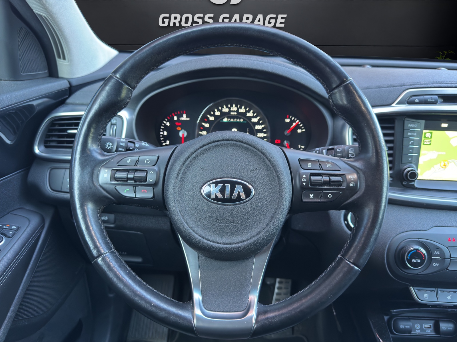 KIA Sorento-image-12