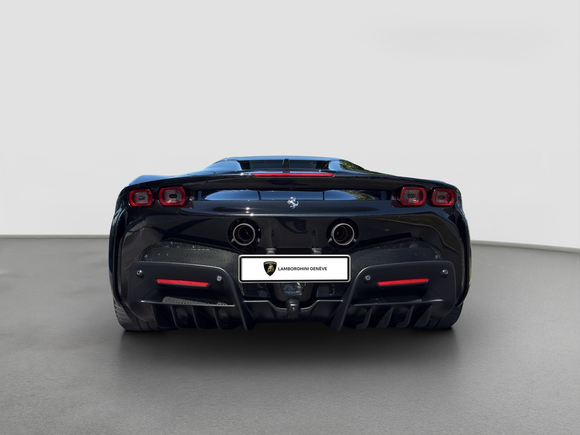 FERRARI SF90 Spider-image-4