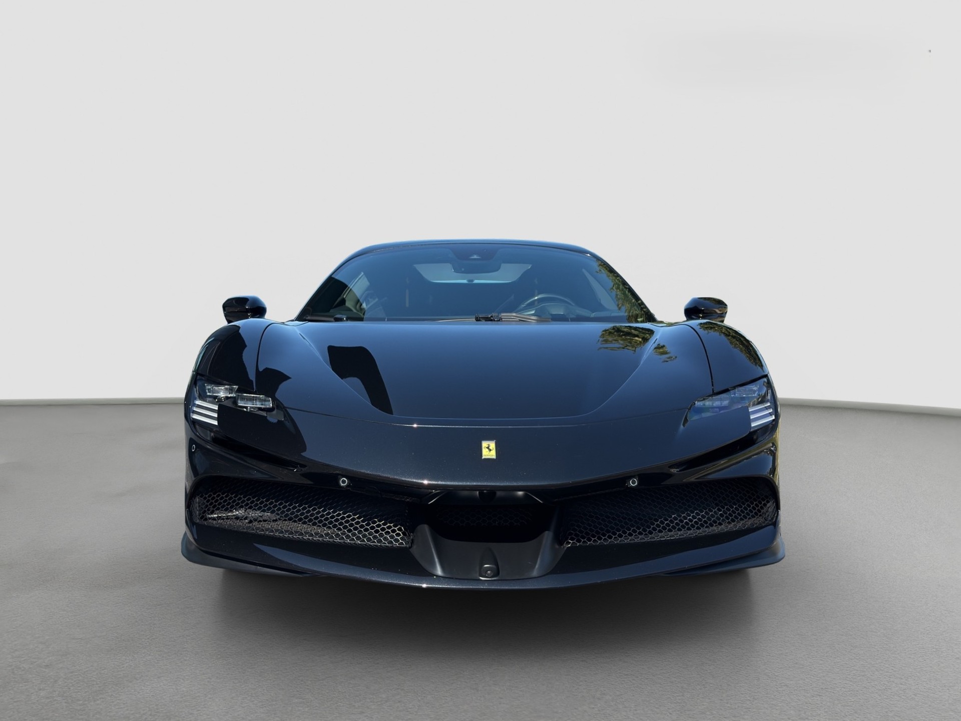 FERRARI SF90 Spider-image-5