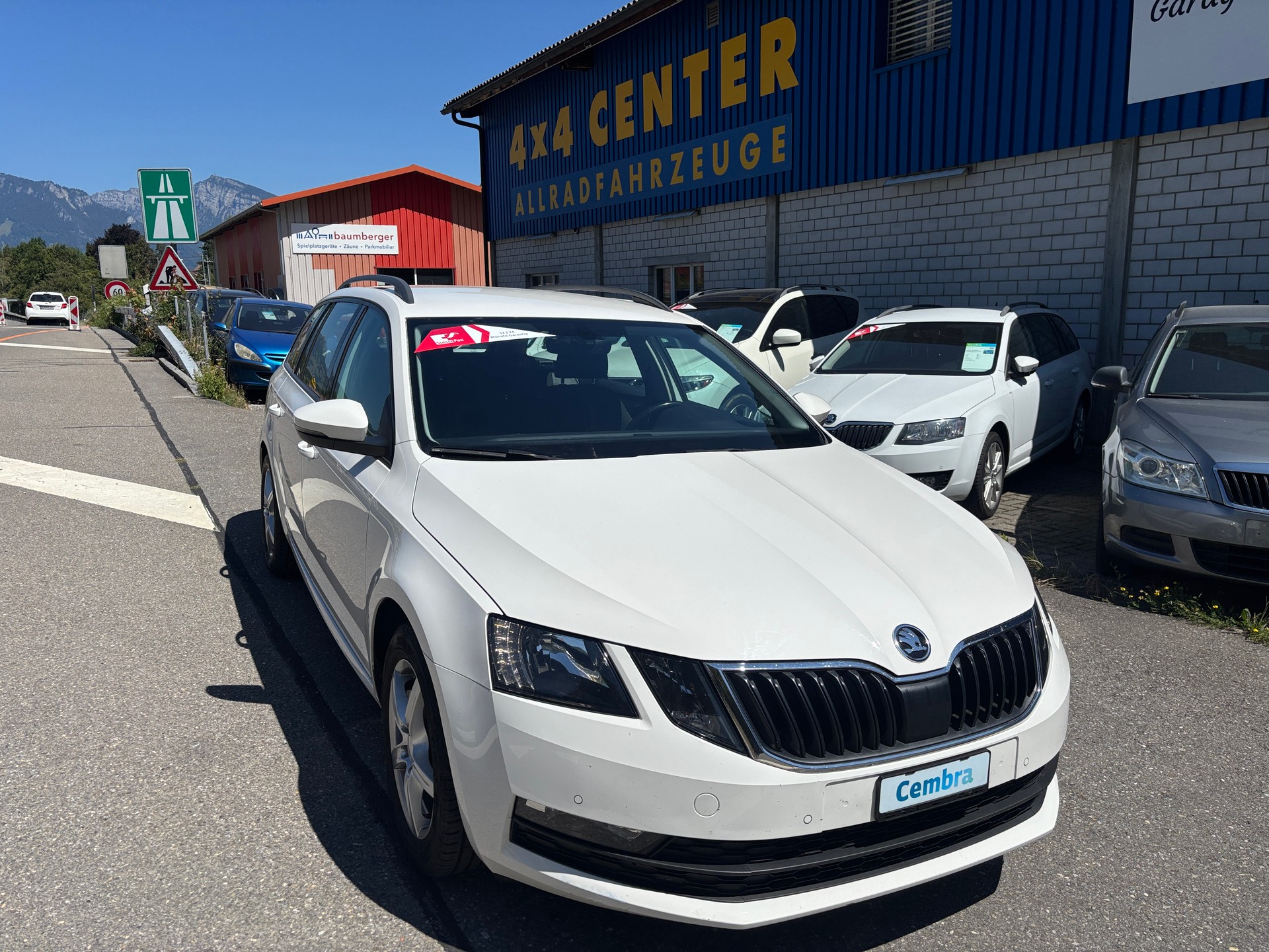 SKODA Octavia Combi 2.0 TDI Ambition 4x4 DSG-image-0
