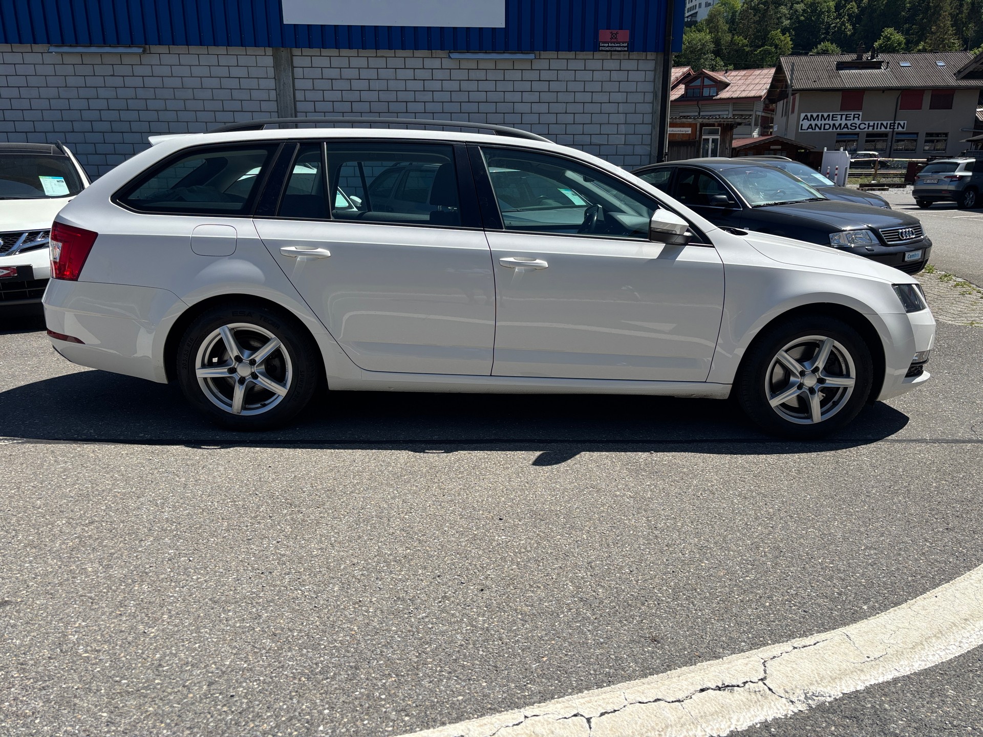 SKODA Octavia Combi 2.0 TDI Ambition 4x4 DSG-image-4