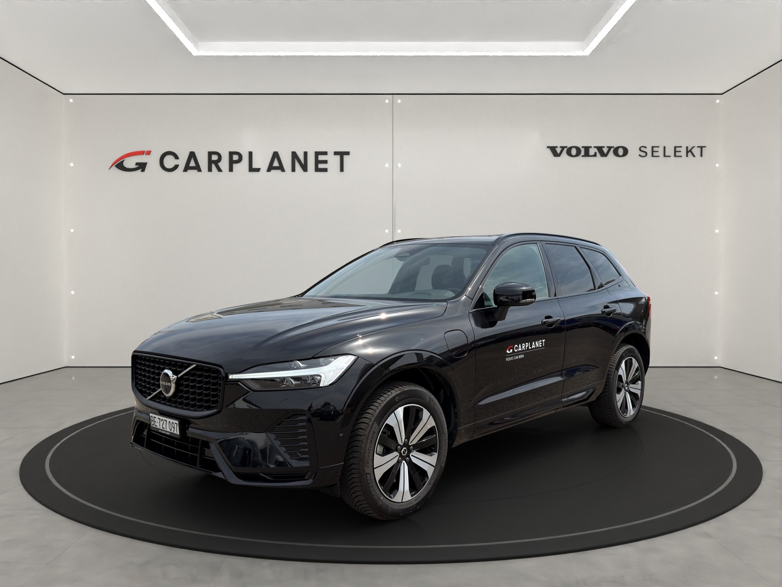 VOLVO XC60 2.0 T6 TE Plus Dark eAWD .-image-0