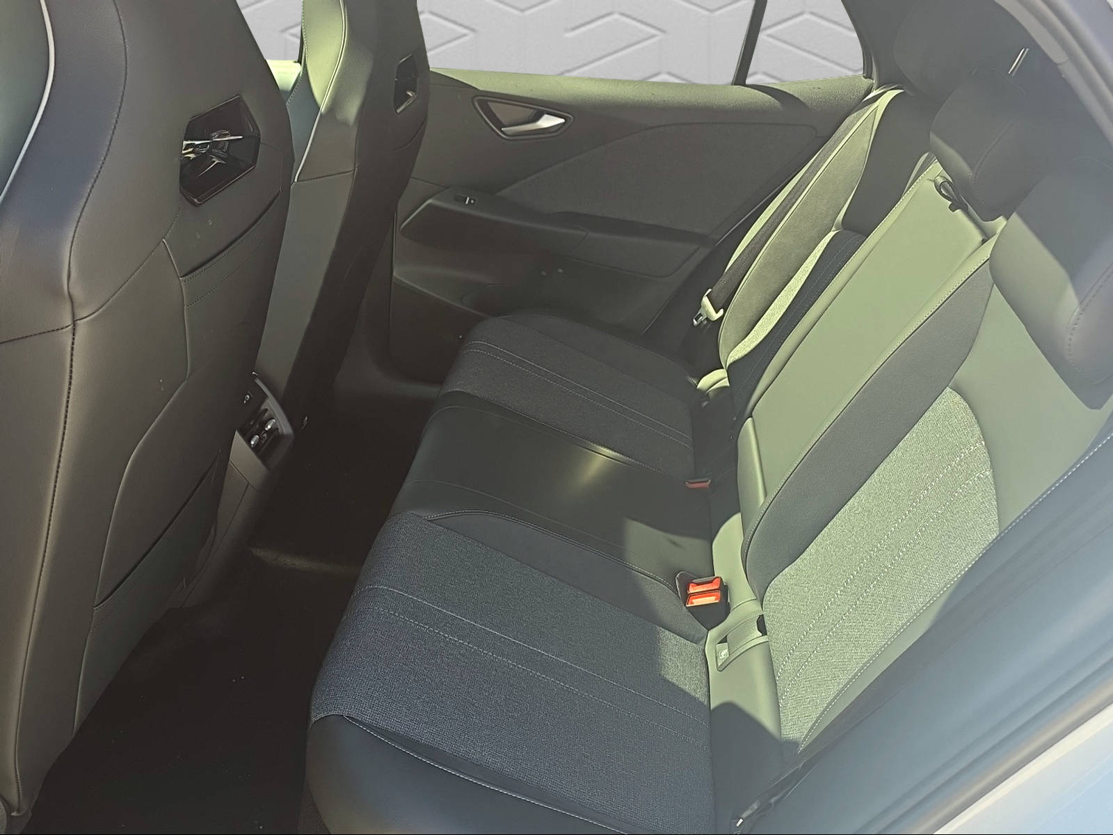 VW ID.3 Neo 58 kWh 190 PS Style-image-12