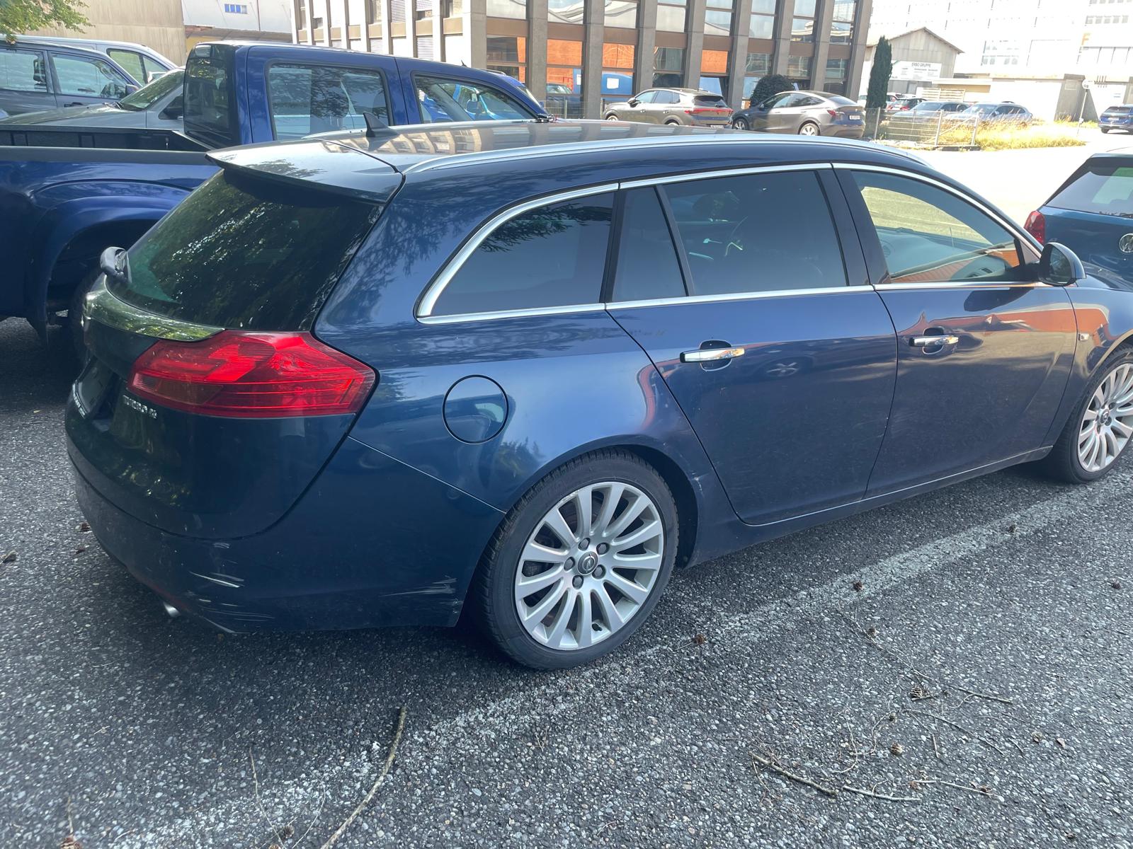 OPEL Insignia Sports Tourer 2.0 Turbo Sport 4WD-image-3