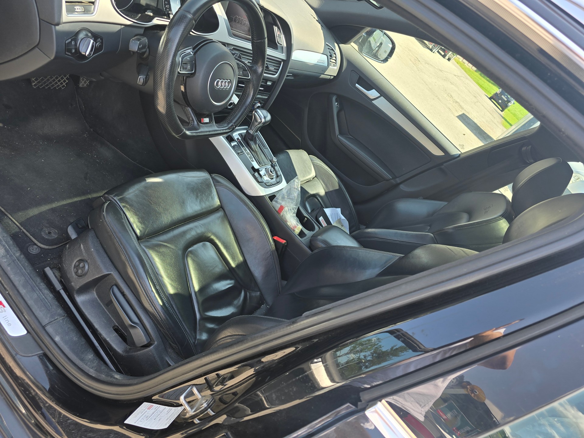 AUDI A4 Avant 3.0 TDI clean diesel quattro s-tronic-image-10