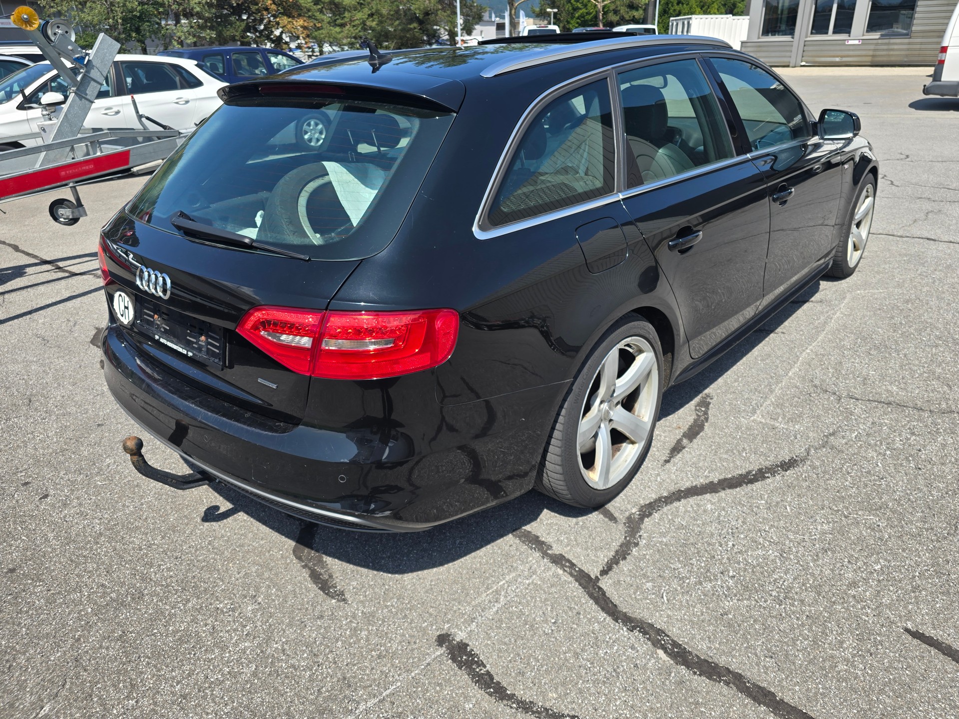 AUDI A4 Avant 3.0 TDI clean diesel quattro s-tronic-image-5