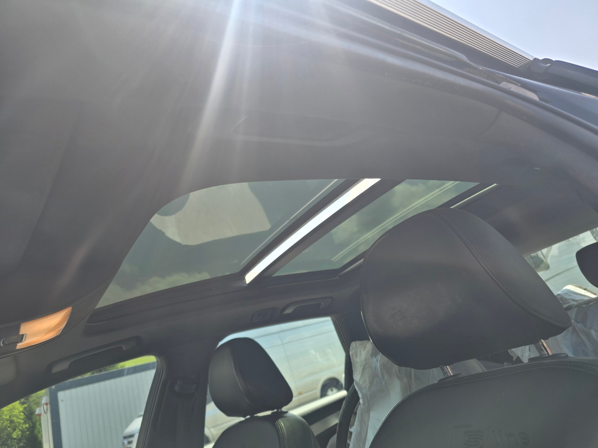 AUDI A4 Avant 3.0 TDI clean diesel quattro s-tronic-image-13