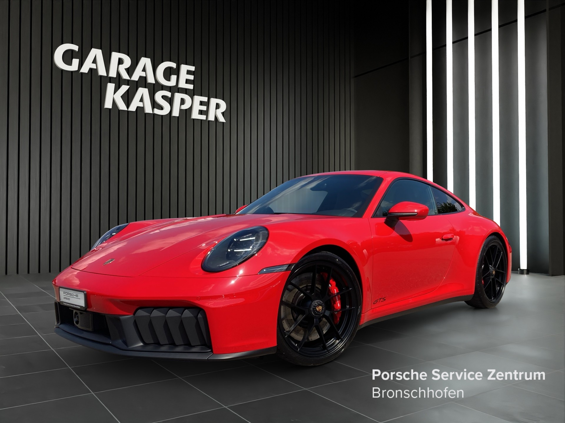 PORSCHE 911 Carrera GTS-image-0