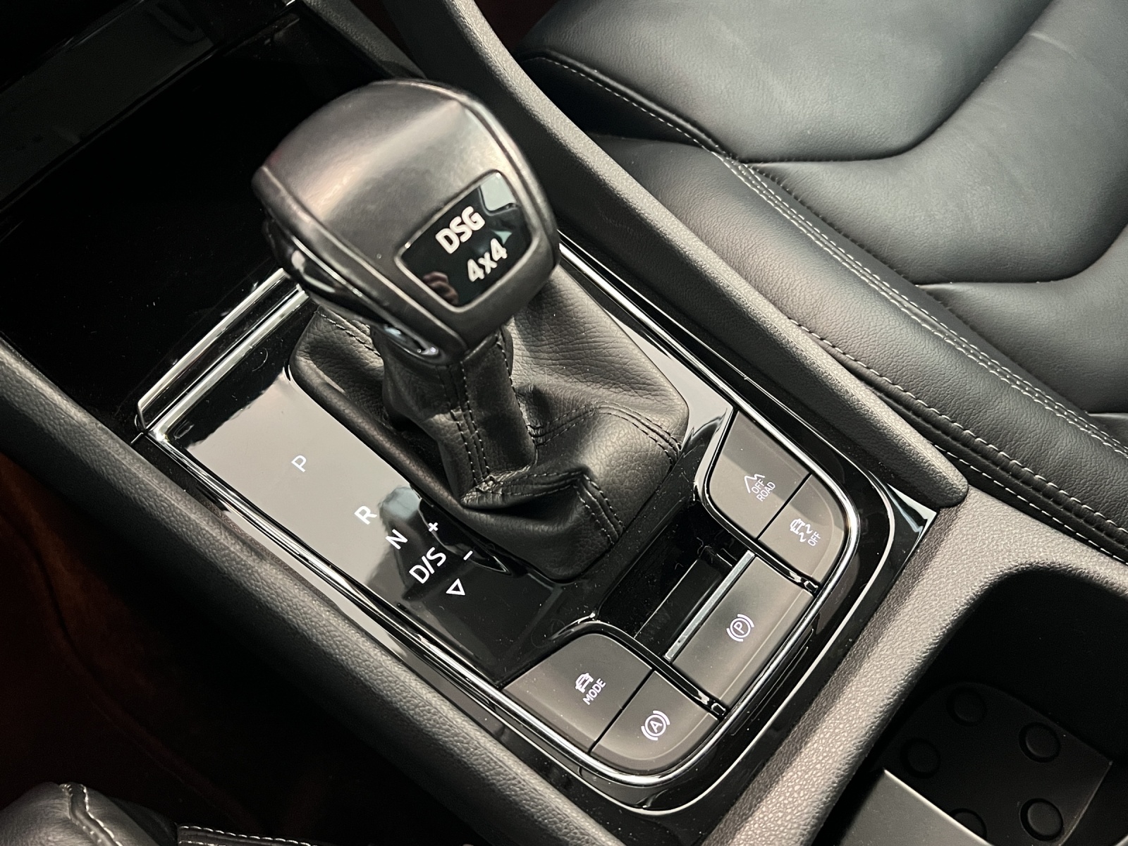 SKODA Kodiaq 2.0 TDI CR Style 4x4 DSG-image-18