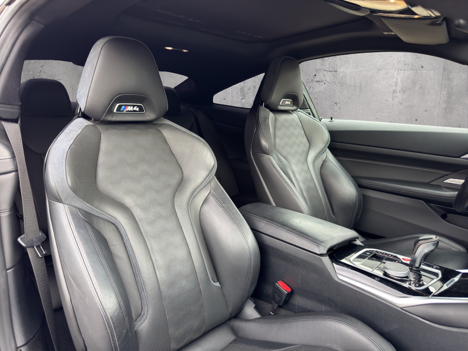 BMW M4 Coupé Competition M xDrive-image-13
