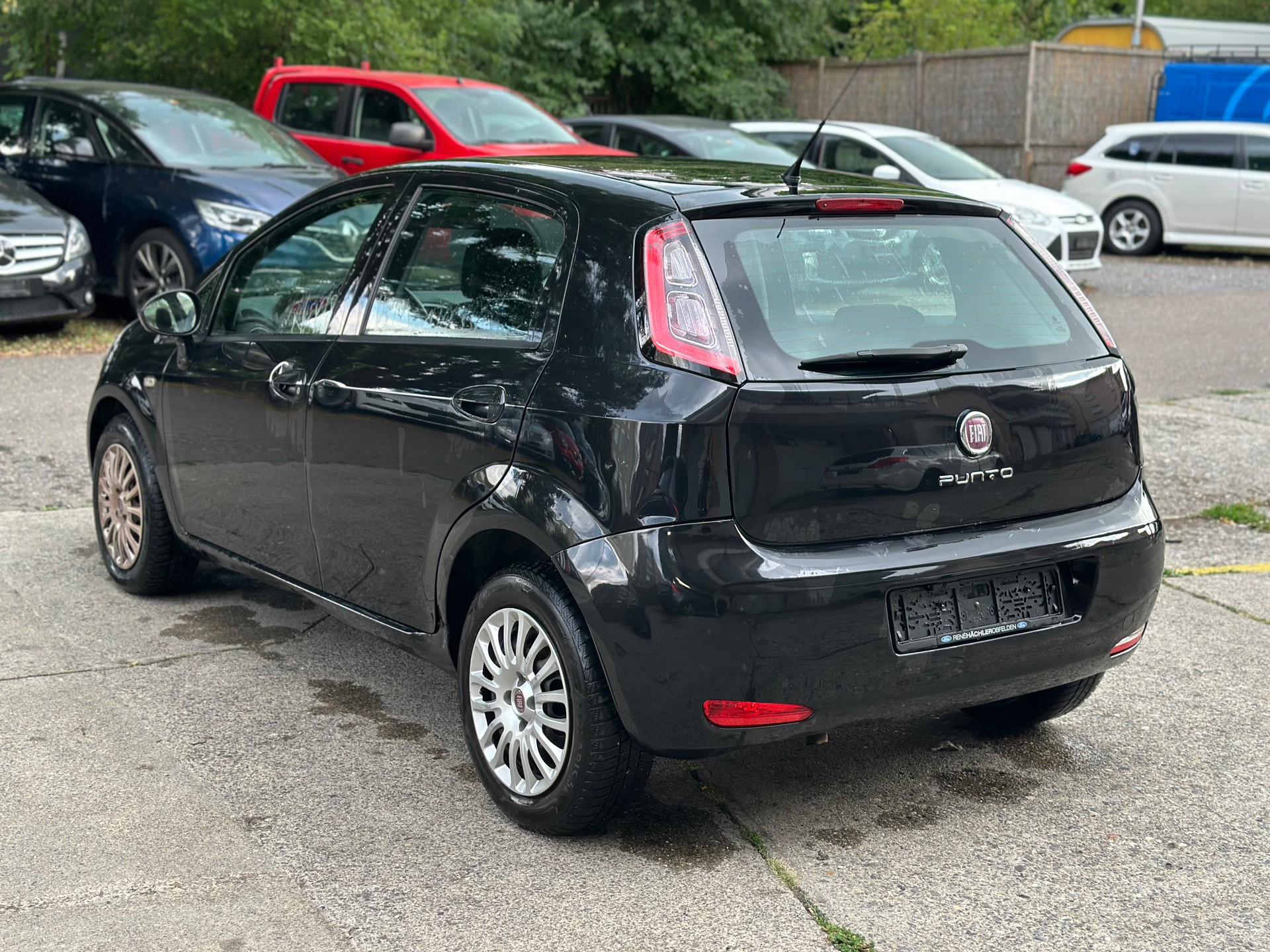 FIAT Punto 1.4 Lounge-image-3