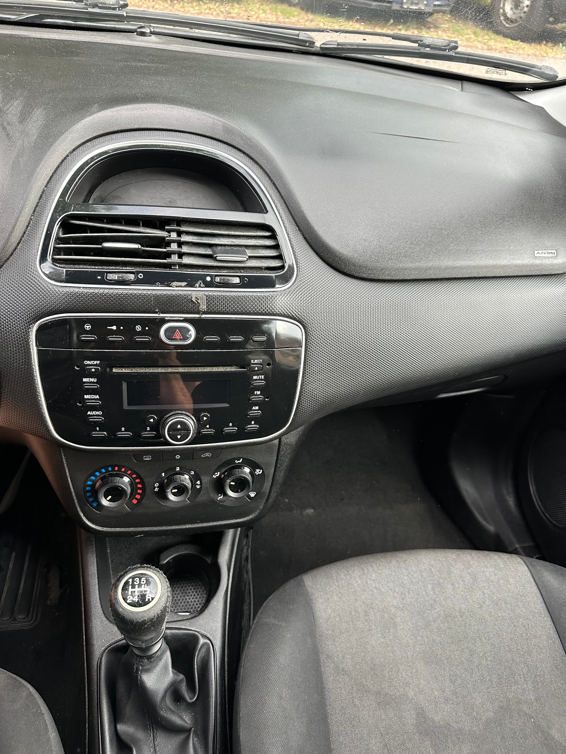 FIAT Punto 1.4 Lounge-image-10