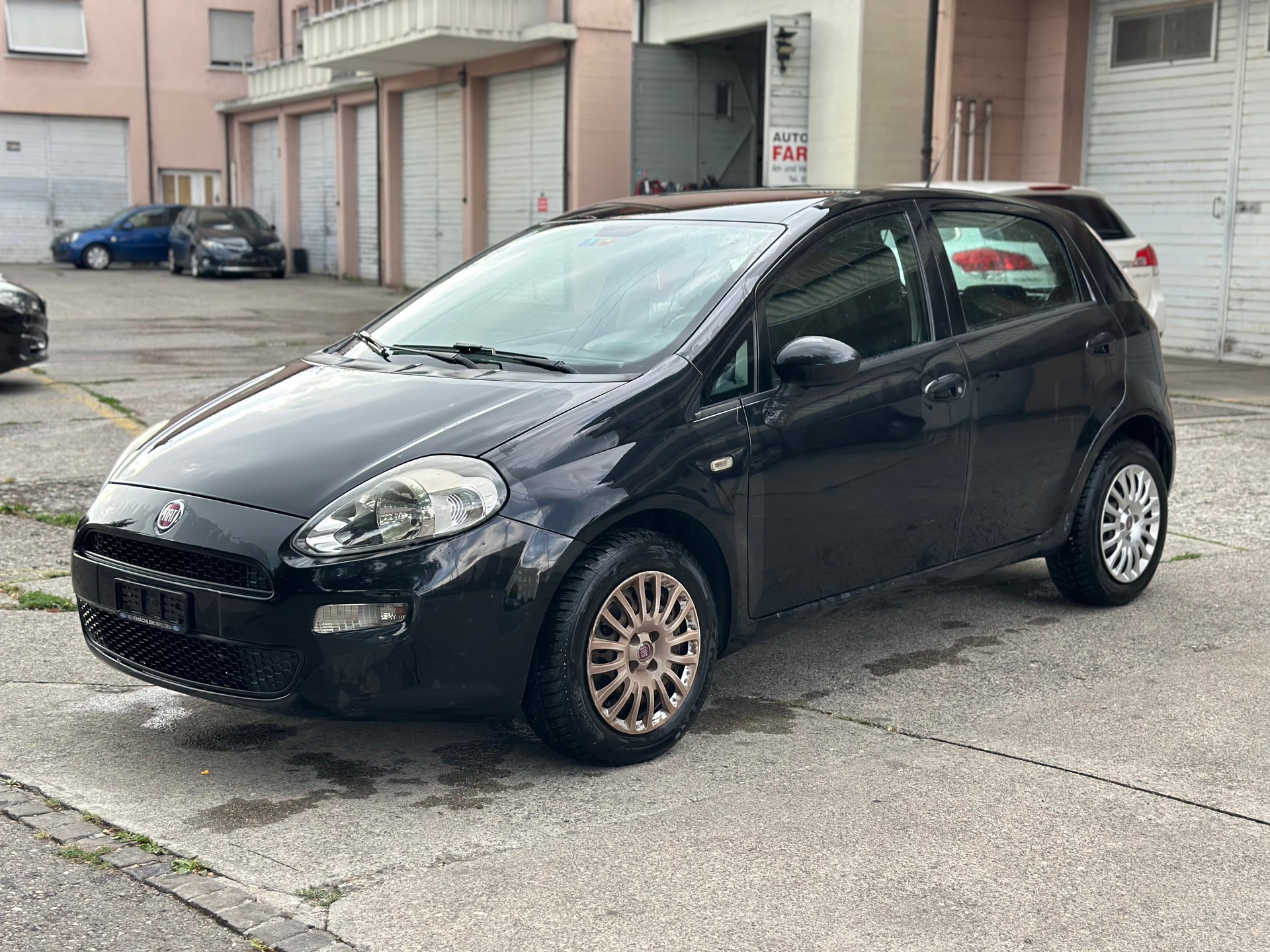 FIAT Punto 1.4 Lounge-image-4