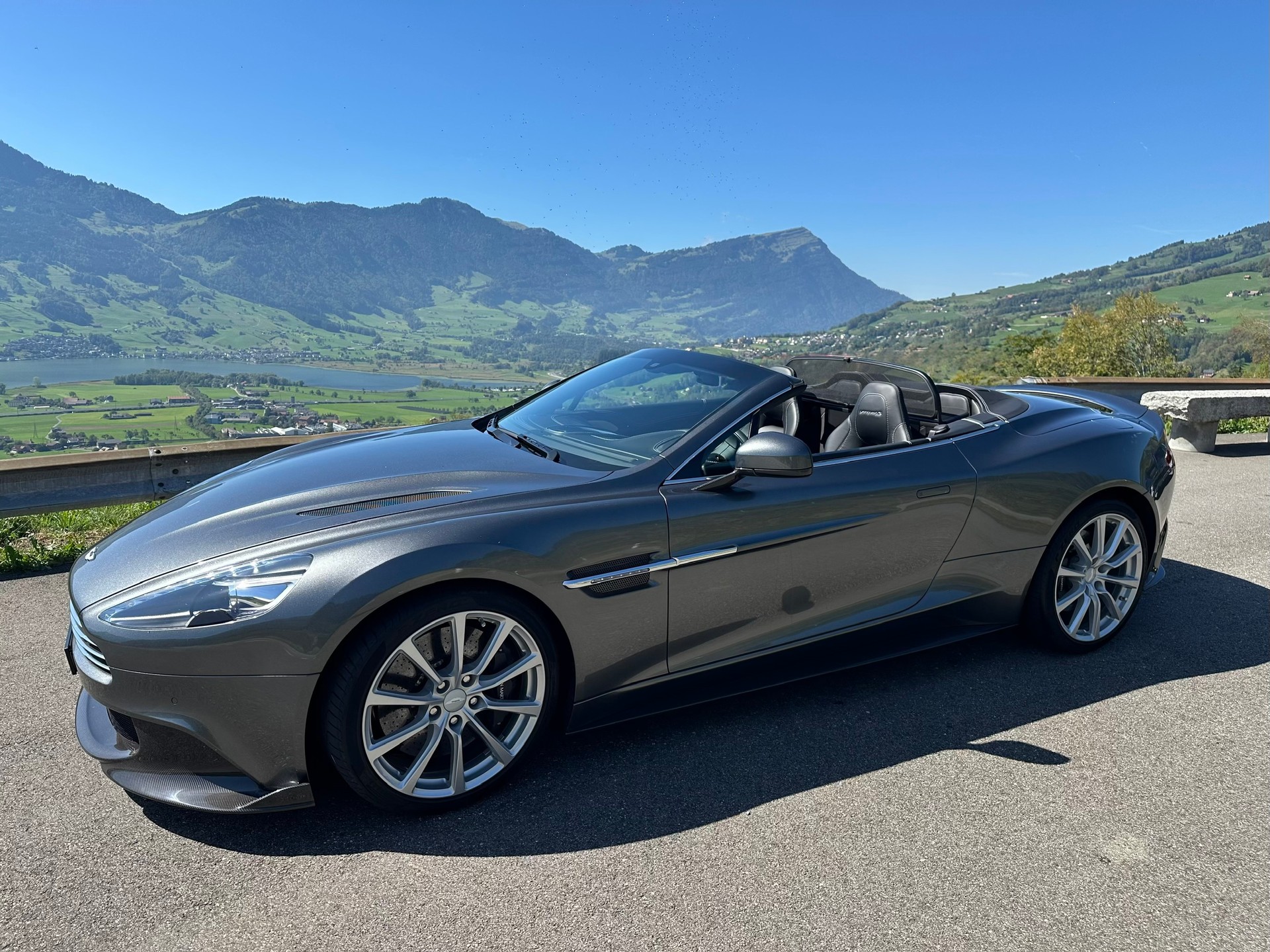 ASTON MARTIN 6.0 V12 Vanquish S Volante-image-0