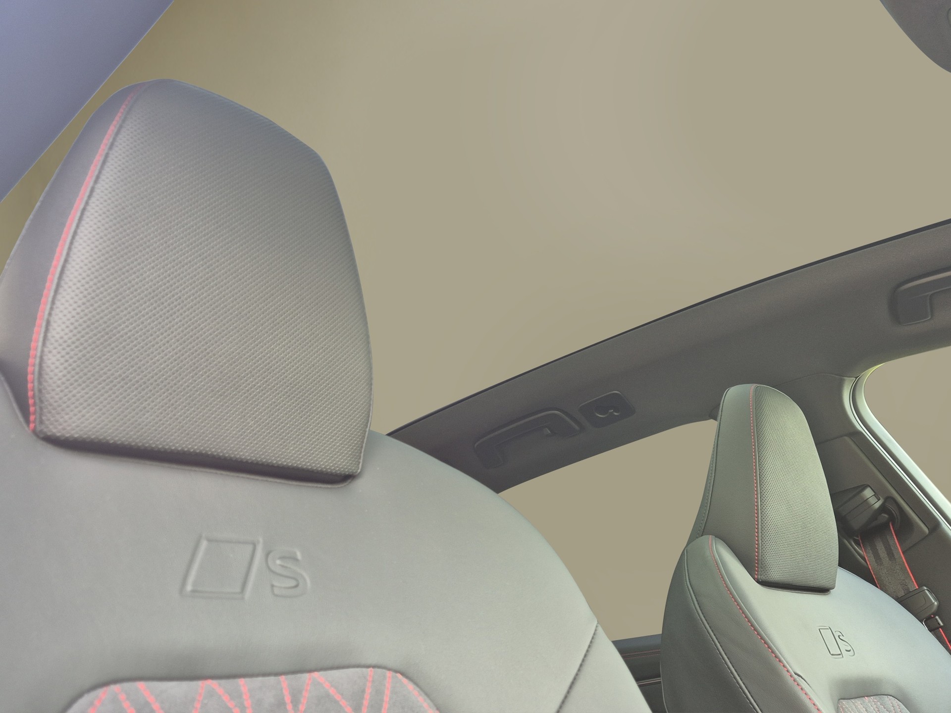 AUDI A6 Avant TFSI quattro 270 kW S tronic-image-22