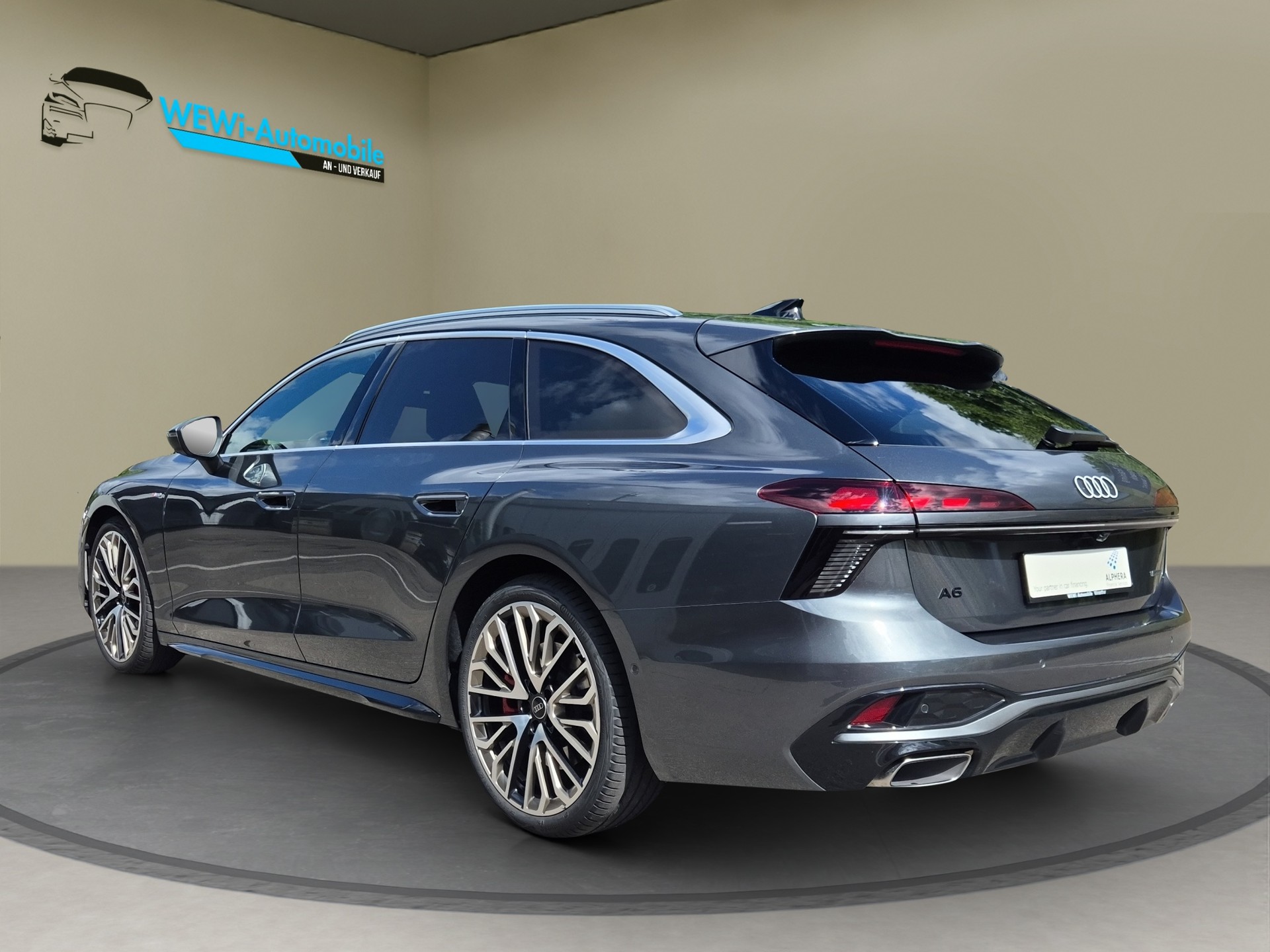 AUDI A6 Avant TFSI quattro 270 kW S tronic-image-4