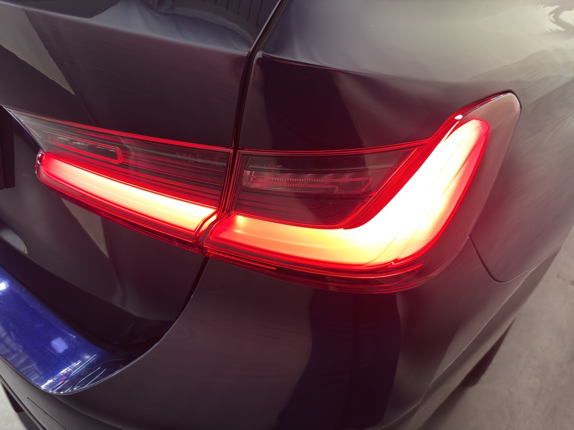 BMW M340i xDrive Touring-image-5
