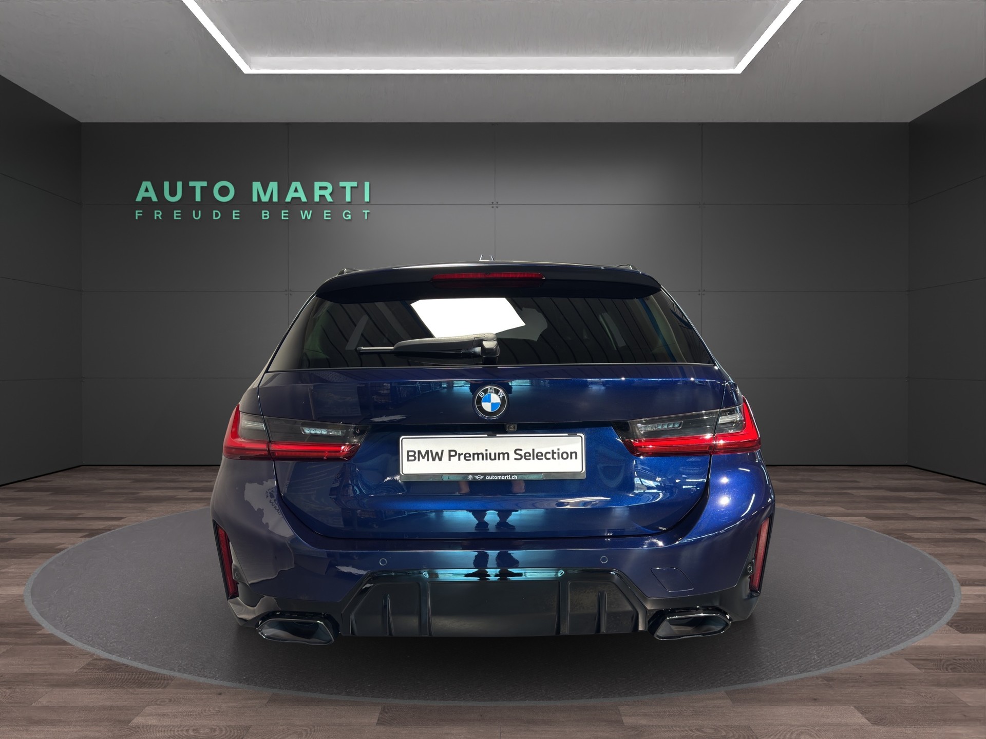 BMW M340i xDrive Touring-image-2