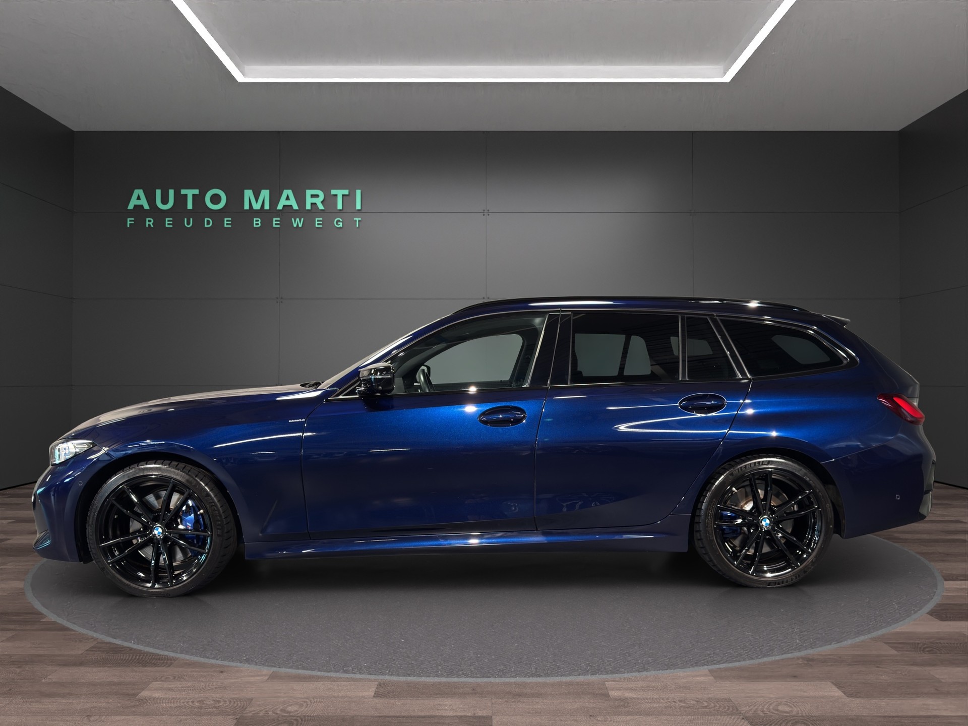 BMW M340i xDrive Touring-image-1