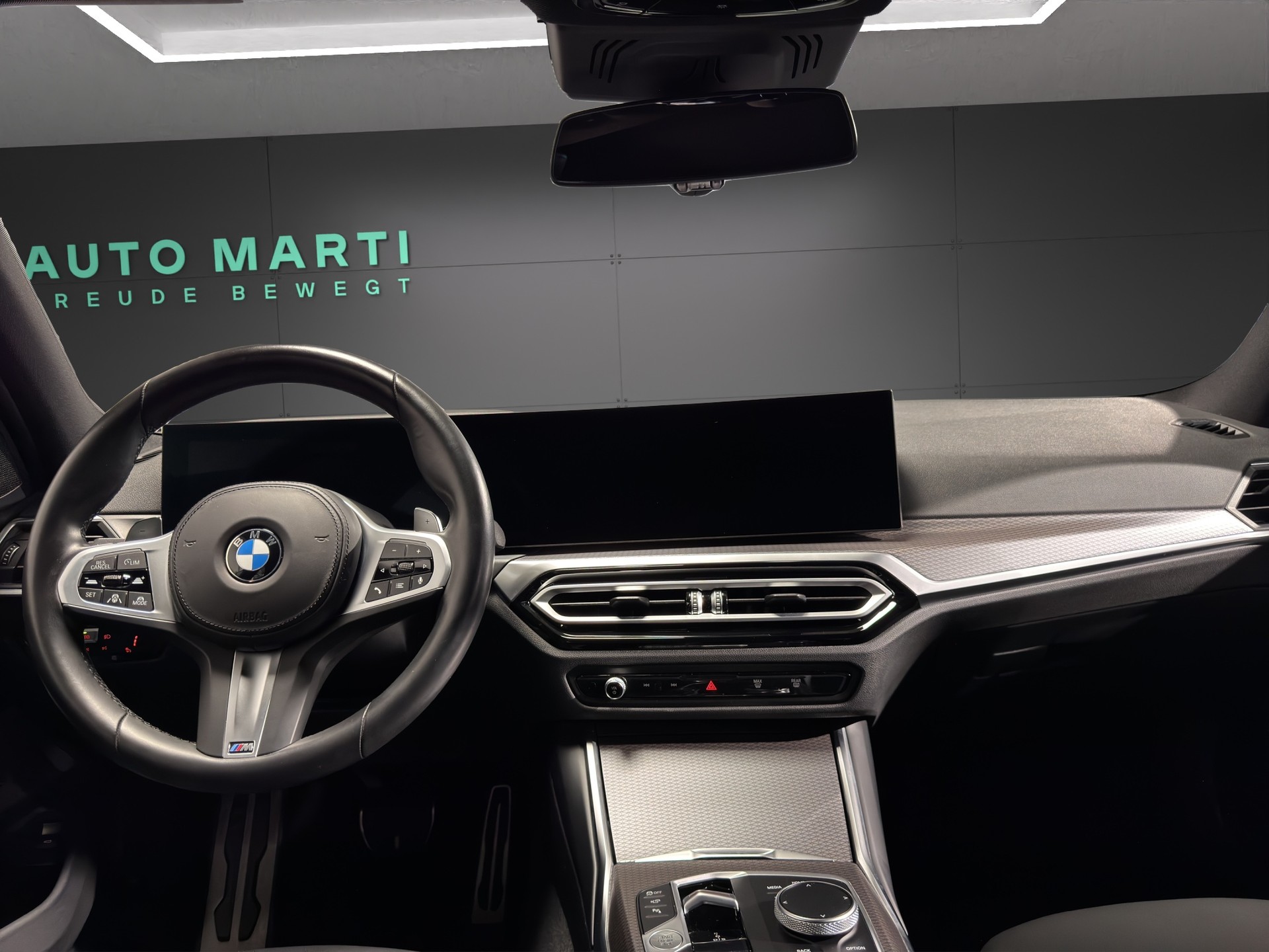 BMW M340i xDrive Touring-image-19