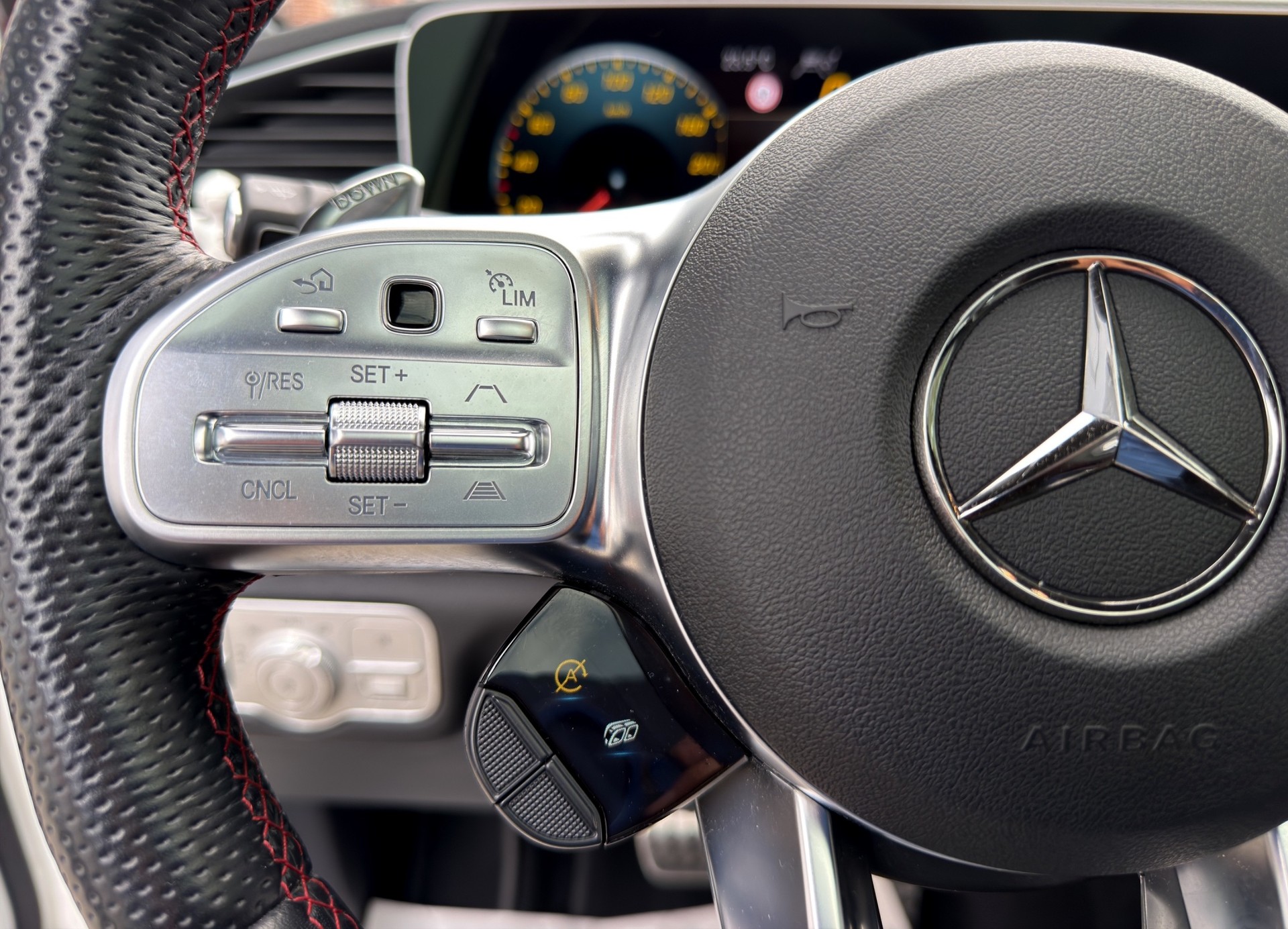 MERCEDES-BENZ GLE 53 AMG 4Matic+ 9G-Speedshift-image-17
