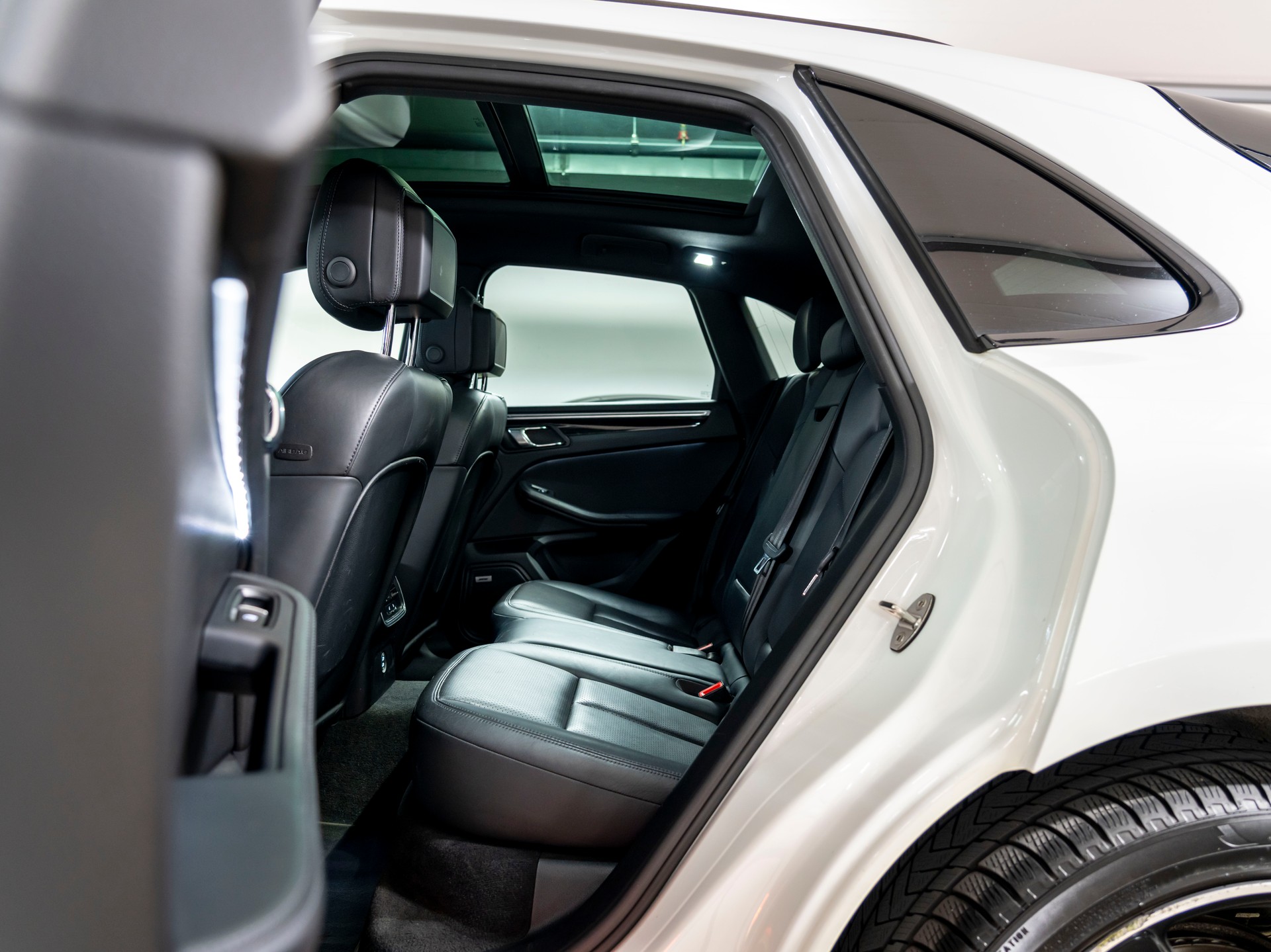 PORSCHE Macan S PDK-image-20