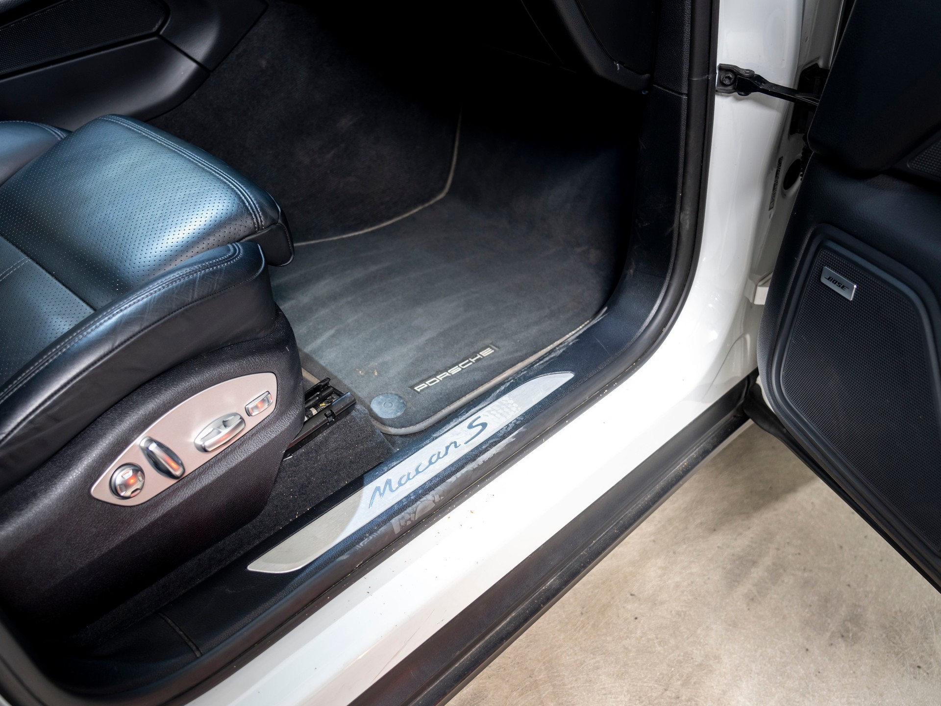 PORSCHE Macan S PDK-image-25