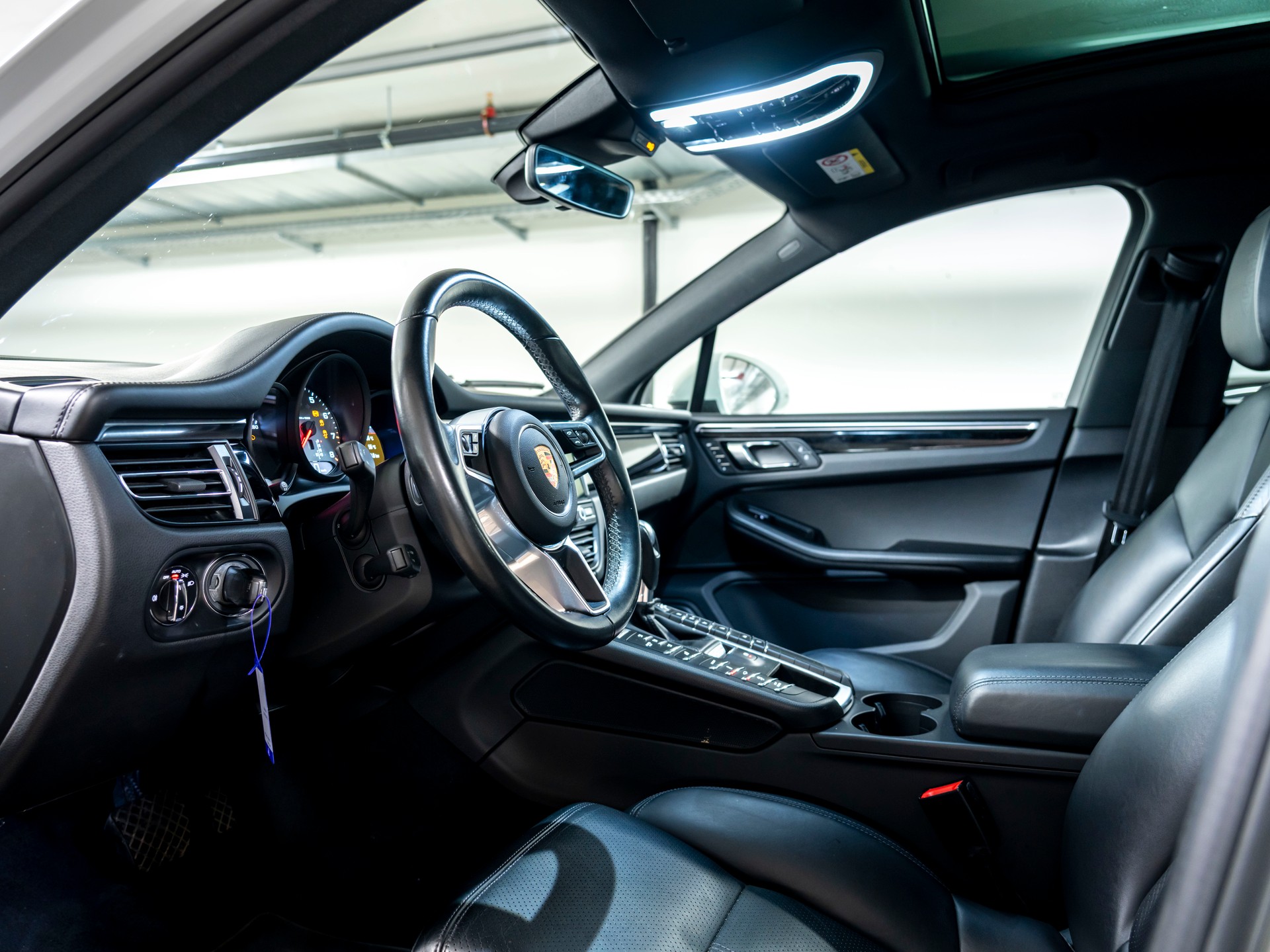 PORSCHE Macan S PDK-image-13
