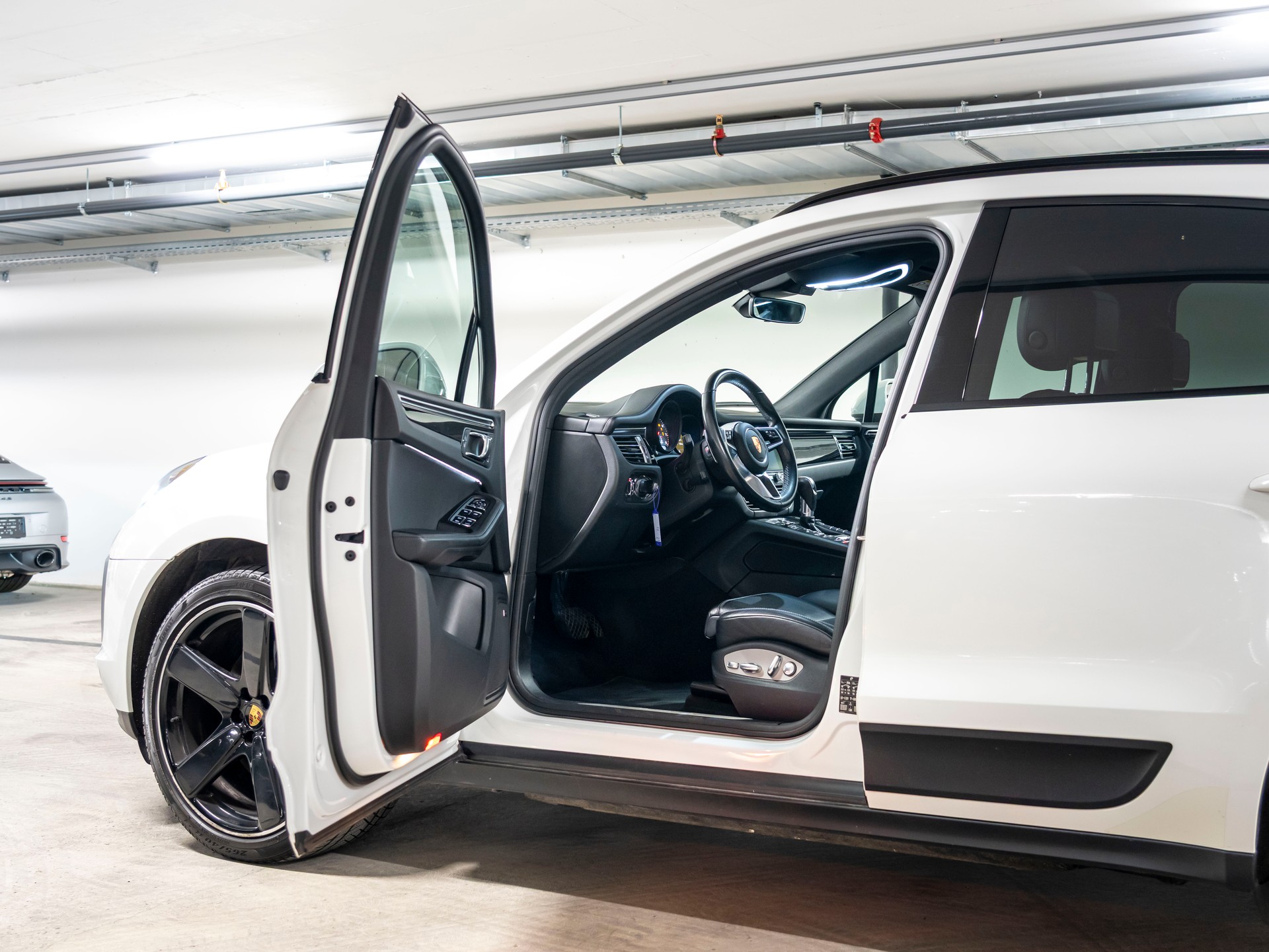 PORSCHE Macan S PDK-image-7