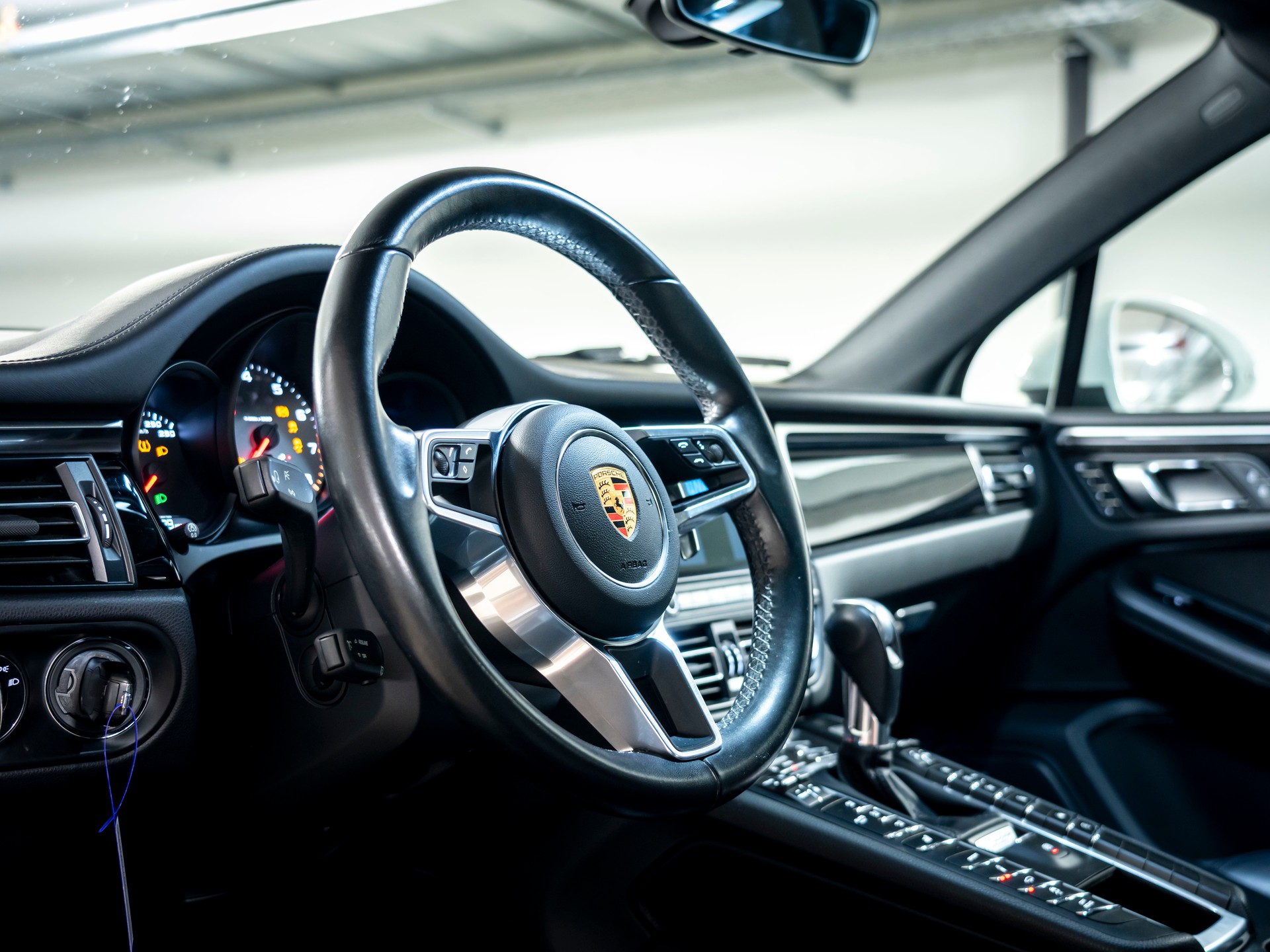 PORSCHE Macan S PDK-image-14