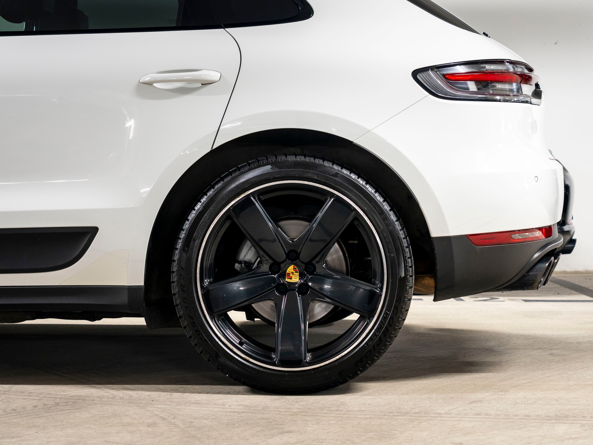 PORSCHE Macan S PDK-image-10
