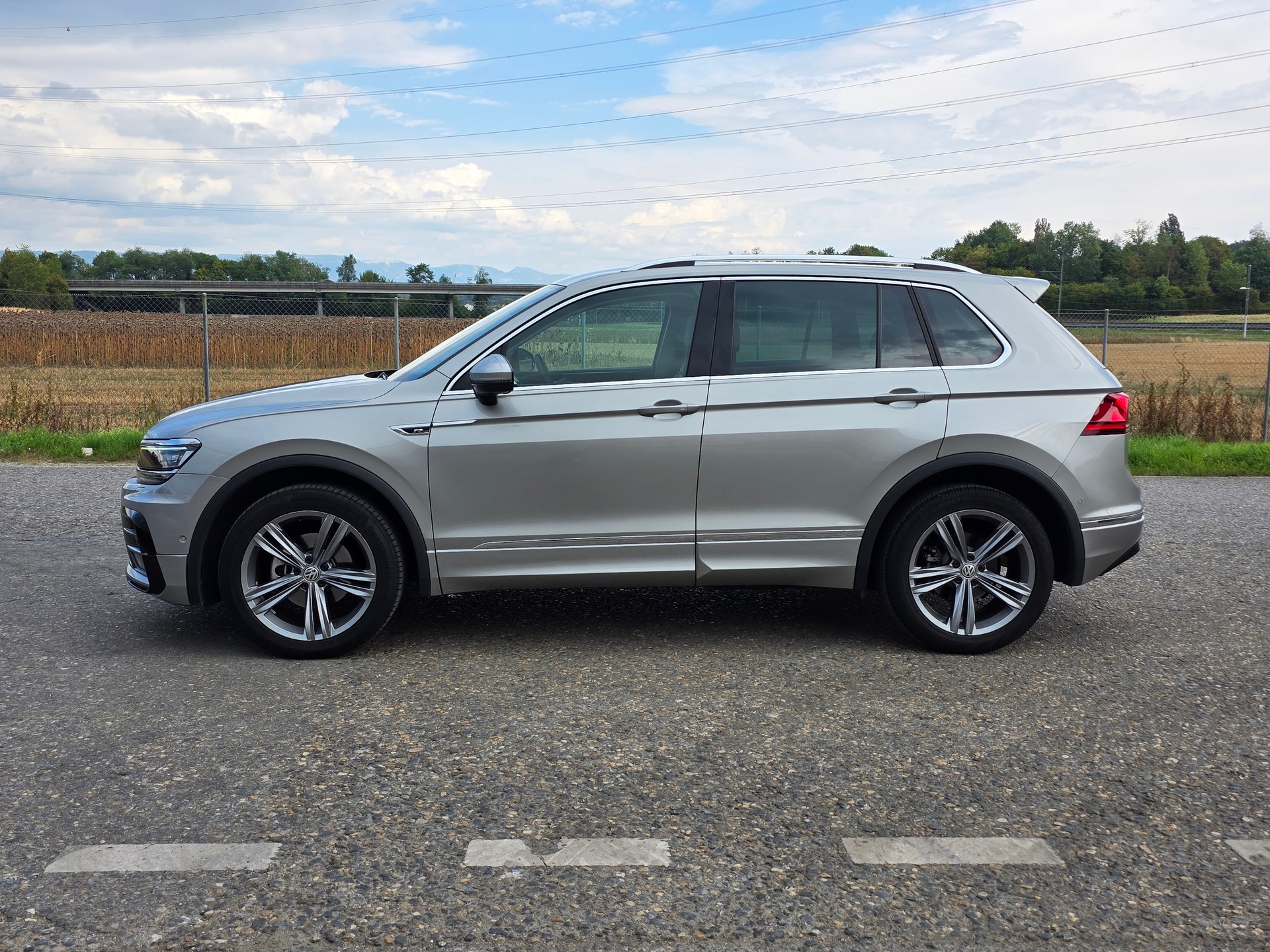 VW Tiguan 2.0 TDI SCR Highline4Motion DSG-image-2
